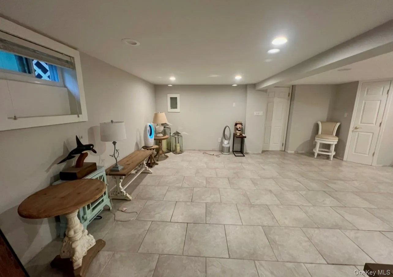 30 Marbeth Circle, Brookhaven, NY, 3 Bedrooms Bedrooms, 8 Rooms Rooms,1 BathroomBathrooms,Residential,For Rent,Marbeth,0,1042603 30 Marbeth Circle, Brookhaven, NY, 3 Bedrooms Bedrooms, 8 Rooms Rooms,1 BathroomBathrooms,Residential,For Rent,Marbeth,0,1042603
