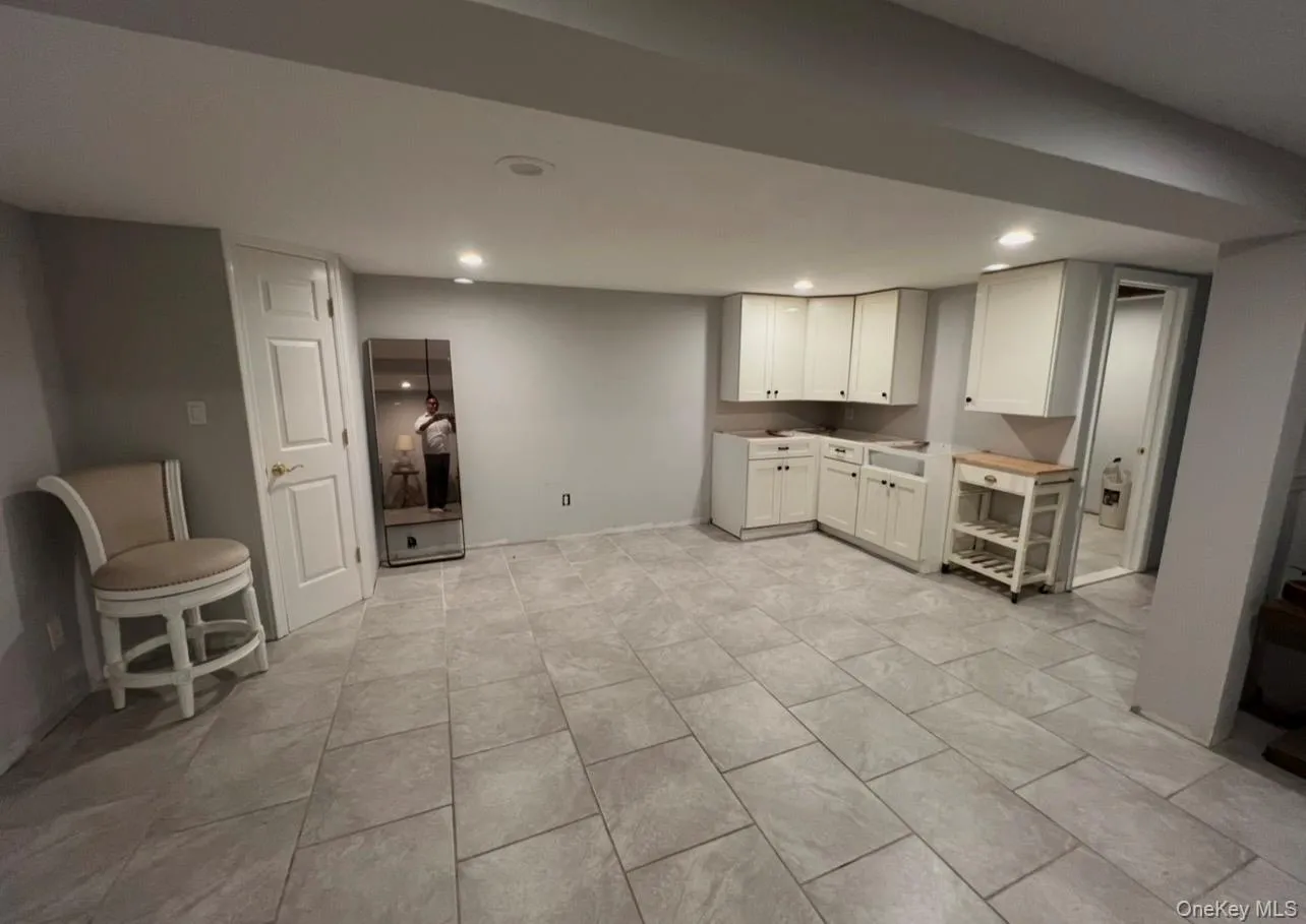 30 Marbeth Circle, Brookhaven, NY, 3 Bedrooms Bedrooms, 8 Rooms Rooms,1 BathroomBathrooms,Residential,For Rent,Marbeth,0,1042603 30 Marbeth Circle, Brookhaven, NY, 3 Bedrooms Bedrooms, 8 Rooms Rooms,1 BathroomBathrooms,Residential,For Rent,Marbeth,0,1042603
