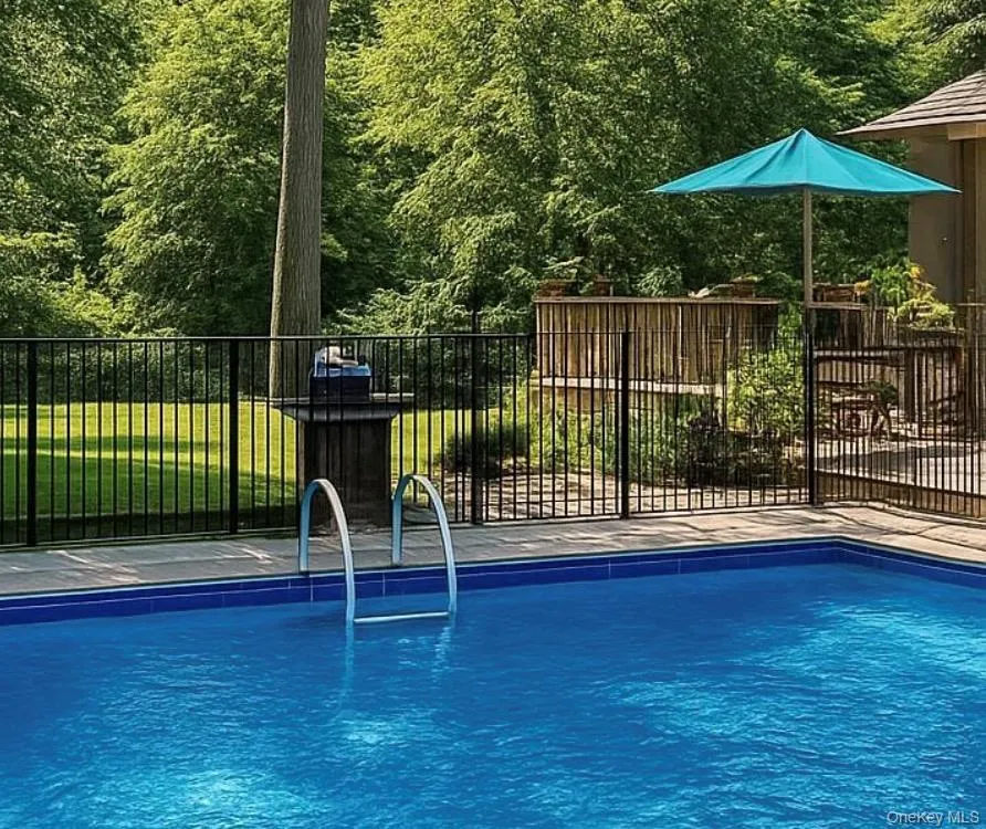 30 Marbeth Circle, Brookhaven, NY, 3 Bedrooms Bedrooms, 8 Rooms Rooms,1 BathroomBathrooms,Residential,For Rent,Marbeth,0,1042603 30 Marbeth Circle, Brookhaven, NY, 3 Bedrooms Bedrooms, 8 Rooms Rooms,1 BathroomBathrooms,Residential,For Rent,Marbeth,0,1042603