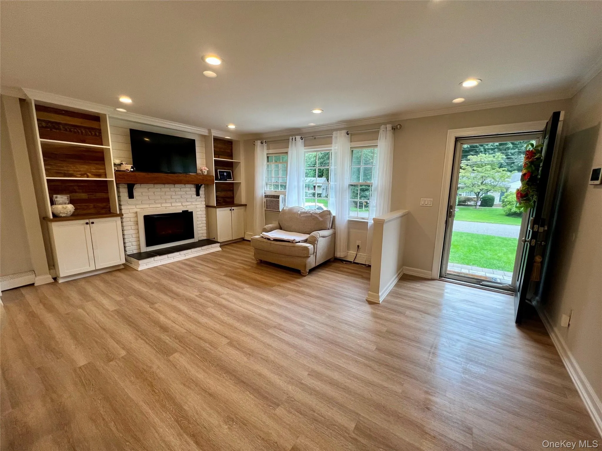 30 Marbeth Circle, Brookhaven, NY, 3 Bedrooms Bedrooms, 8 Rooms Rooms,1 BathroomBathrooms,Residential,For Rent,Marbeth,0,1042603 30 Marbeth Circle, Brookhaven, NY, 3 Bedrooms Bedrooms, 8 Rooms Rooms,1 BathroomBathrooms,Residential,For Rent,Marbeth,0,1042603