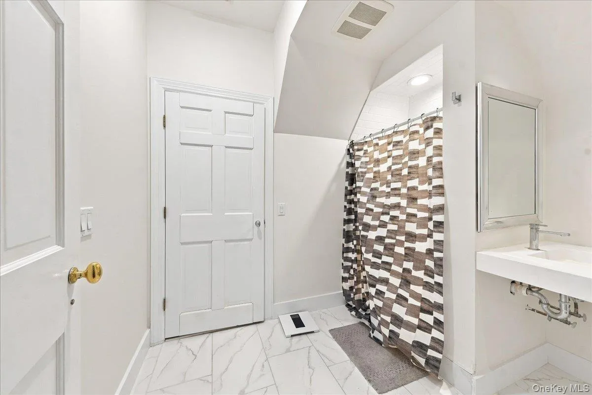 28 Wrights Mill Road, New Castle, NY, 4 Bedrooms Bedrooms, 11 Rooms Rooms,5 BathroomsBathrooms,Residential Lease,For Rent,Wrights Mill,0,1042604 28 Wrights Mill Road, New Castle, NY, 4 Bedrooms Bedrooms, 11 Rooms Rooms,5 BathroomsBathrooms,Residential Lease,For Rent,Wrights Mill,0,1042604