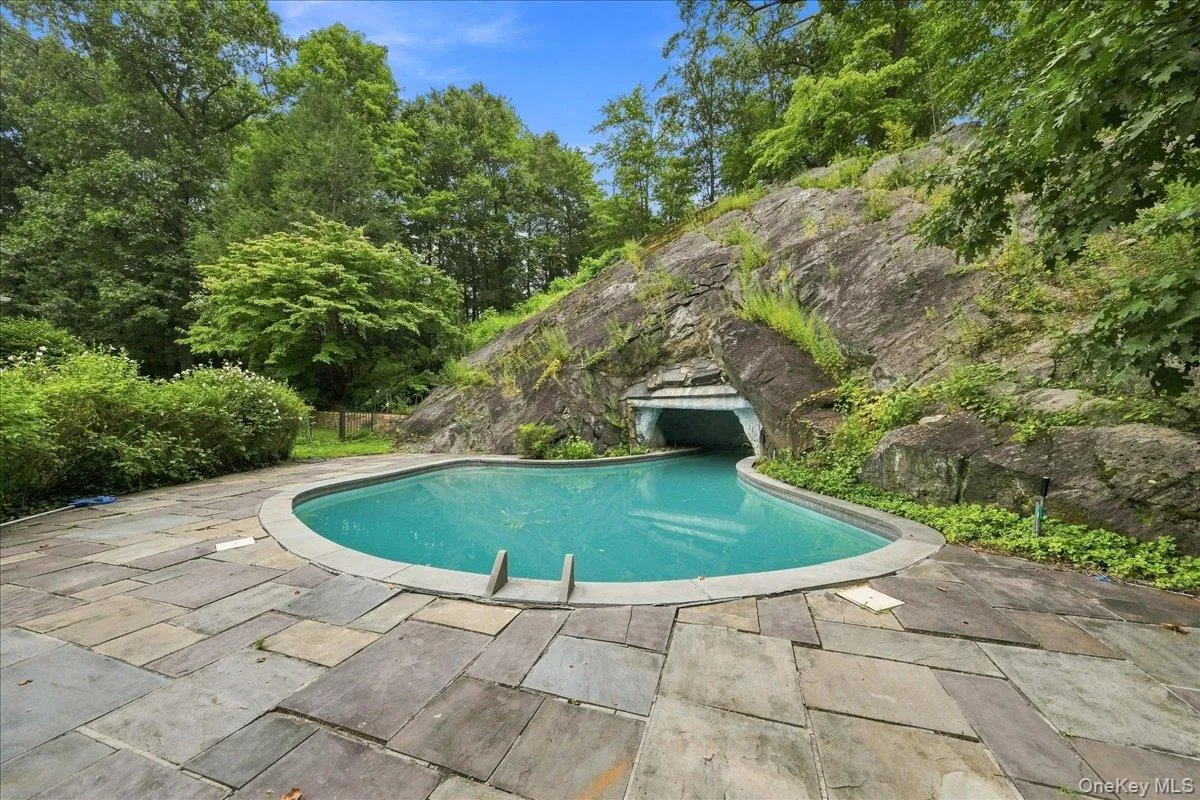 28 Wrights Mill Road, New Castle, NY, 4 Bedrooms Bedrooms, 11 Rooms Rooms,5 BathroomsBathrooms,Residential Lease,For Rent,Wrights Mill,0,1042604 28 Wrights Mill Road, New Castle, NY, 4 Bedrooms Bedrooms, 11 Rooms Rooms,5 BathroomsBathrooms,Residential Lease,For Rent,Wrights Mill,0,1042604