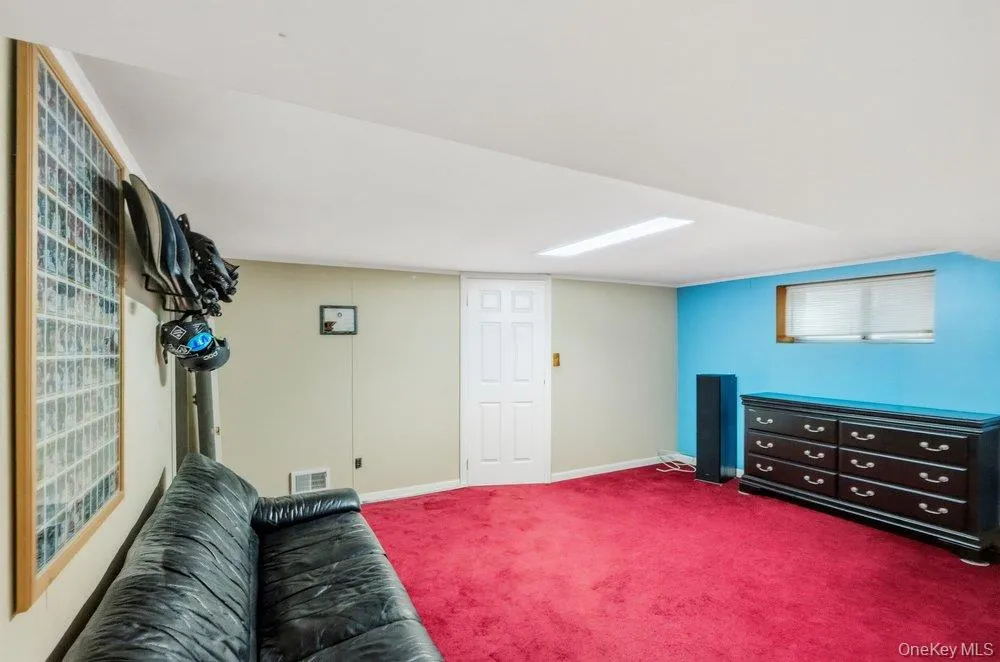27 Delaware Avenue, Oyster Bay, NY, 5 Bedrooms Bedrooms, 9 Rooms Rooms,3 BathroomsBathrooms,Residential,For Rent,Delaware,0,1042605 27 Delaware Avenue, Oyster Bay, NY, 5 Bedrooms Bedrooms, 9 Rooms Rooms,3 BathroomsBathrooms,Residential,For Rent,Delaware,0,1042605