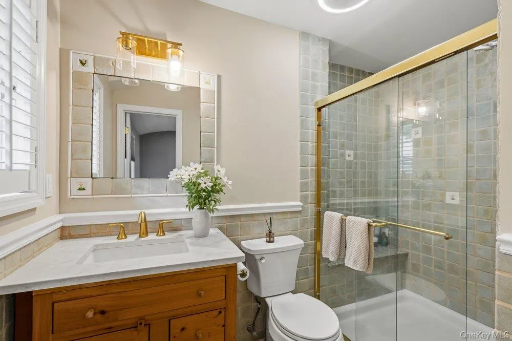 27 Delaware Avenue, Oyster Bay, NY, 5 Bedrooms Bedrooms, 9 Rooms Rooms,3 BathroomsBathrooms,Residential,For Rent,Delaware,0,1042605 27 Delaware Avenue, Oyster Bay, NY, 5 Bedrooms Bedrooms, 9 Rooms Rooms,3 BathroomsBathrooms,Residential,For Rent,Delaware,0,1042605