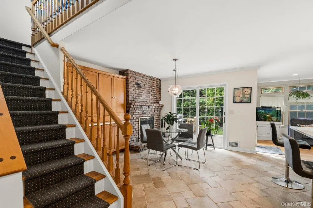 27 Delaware Avenue, Oyster Bay, NY, 5 Bedrooms Bedrooms, 9 Rooms Rooms,3 BathroomsBathrooms,Residential,For Rent,Delaware,0,1042605 27 Delaware Avenue, Oyster Bay, NY, 5 Bedrooms Bedrooms, 9 Rooms Rooms,3 BathroomsBathrooms,Residential,For Rent,Delaware,0,1042605