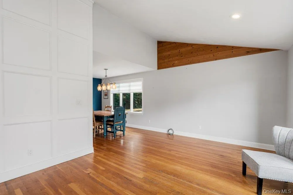 27 Delaware Avenue, Oyster Bay, NY, 5 Bedrooms Bedrooms, 9 Rooms Rooms,3 BathroomsBathrooms,Residential,For Rent,Delaware,0,1042605 27 Delaware Avenue, Oyster Bay, NY, 5 Bedrooms Bedrooms, 9 Rooms Rooms,3 BathroomsBathrooms,Residential,For Rent,Delaware,0,1042605