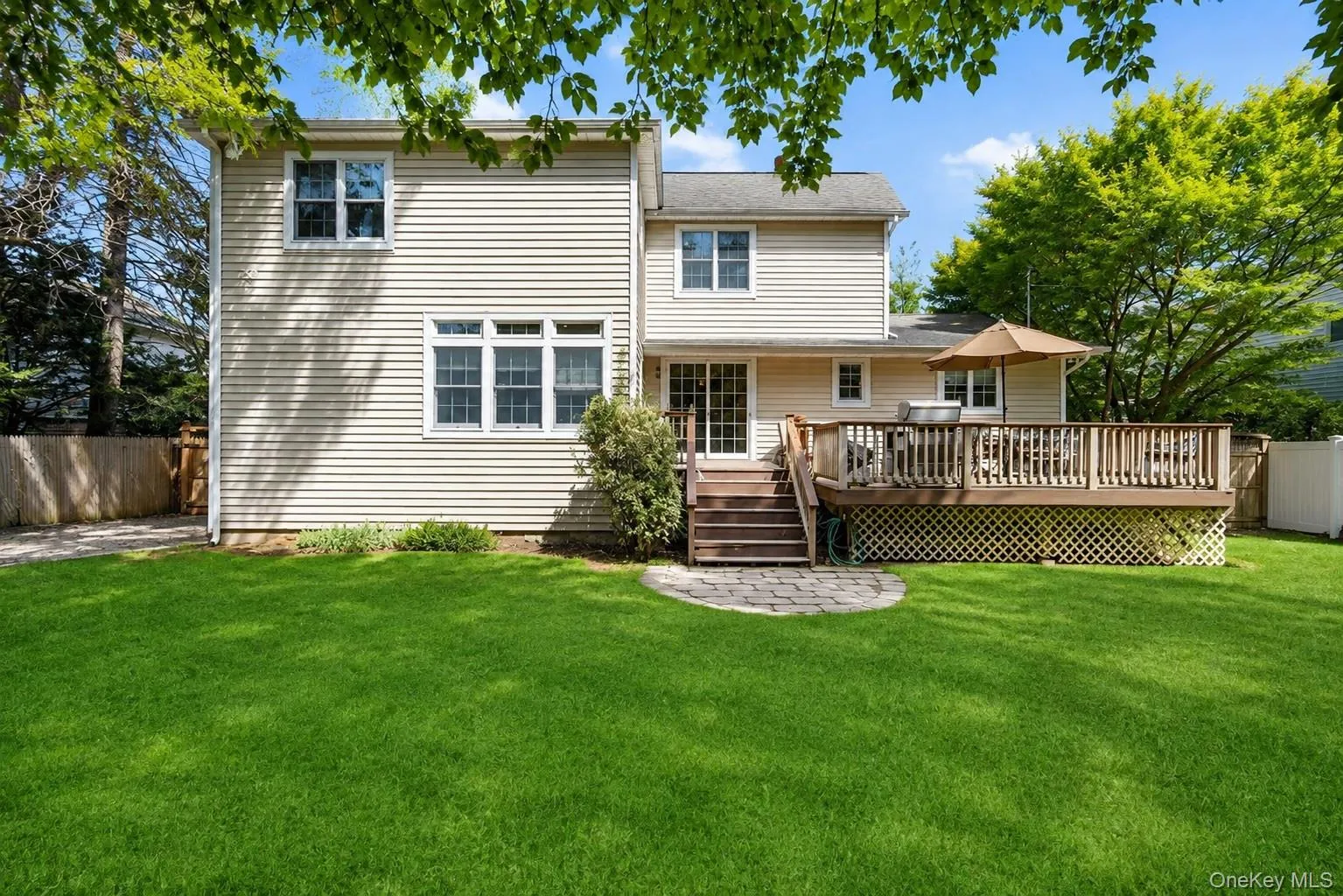 27 Delaware Avenue, Oyster Bay, NY, 5 Bedrooms Bedrooms, 9 Rooms Rooms,3 BathroomsBathrooms,Residential,For Rent,Delaware,0,1042605 27 Delaware Avenue, Oyster Bay, NY, 5 Bedrooms Bedrooms, 9 Rooms Rooms,3 BathroomsBathrooms,Residential,For Rent,Delaware,0,1042605