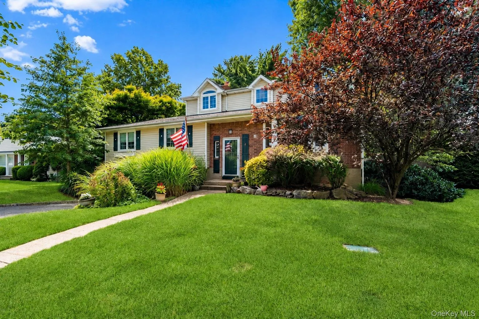 27 Delaware Avenue, Oyster Bay, NY, 5 Bedrooms Bedrooms, 9 Rooms Rooms,3 BathroomsBathrooms,Residential,For Rent,Delaware,0,1042605 27 Delaware Avenue, Oyster Bay, NY, 5 Bedrooms Bedrooms, 9 Rooms Rooms,3 BathroomsBathrooms,Residential,For Rent,Delaware,0,1042605
