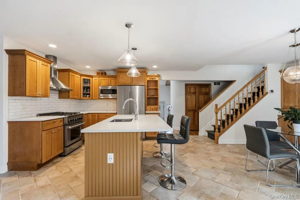 27 Delaware Avenue, Oyster Bay, NY, 5 Bedrooms Bedrooms, 9 Rooms Rooms,3 BathroomsBathrooms,Residential,For Rent,Delaware,0,1042605 27 Delaware Avenue, Oyster Bay, NY, 5 Bedrooms Bedrooms, 9 Rooms Rooms,3 BathroomsBathrooms,Residential,For Rent,Delaware,0,1042605