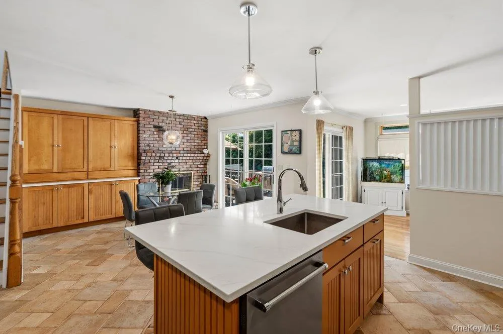 27 Delaware Avenue, Oyster Bay, NY, 5 Bedrooms Bedrooms, 9 Rooms Rooms,3 BathroomsBathrooms,Residential,For Rent,Delaware,0,1042605 27 Delaware Avenue, Oyster Bay, NY, 5 Bedrooms Bedrooms, 9 Rooms Rooms,3 BathroomsBathrooms,Residential,For Rent,Delaware,0,1042605