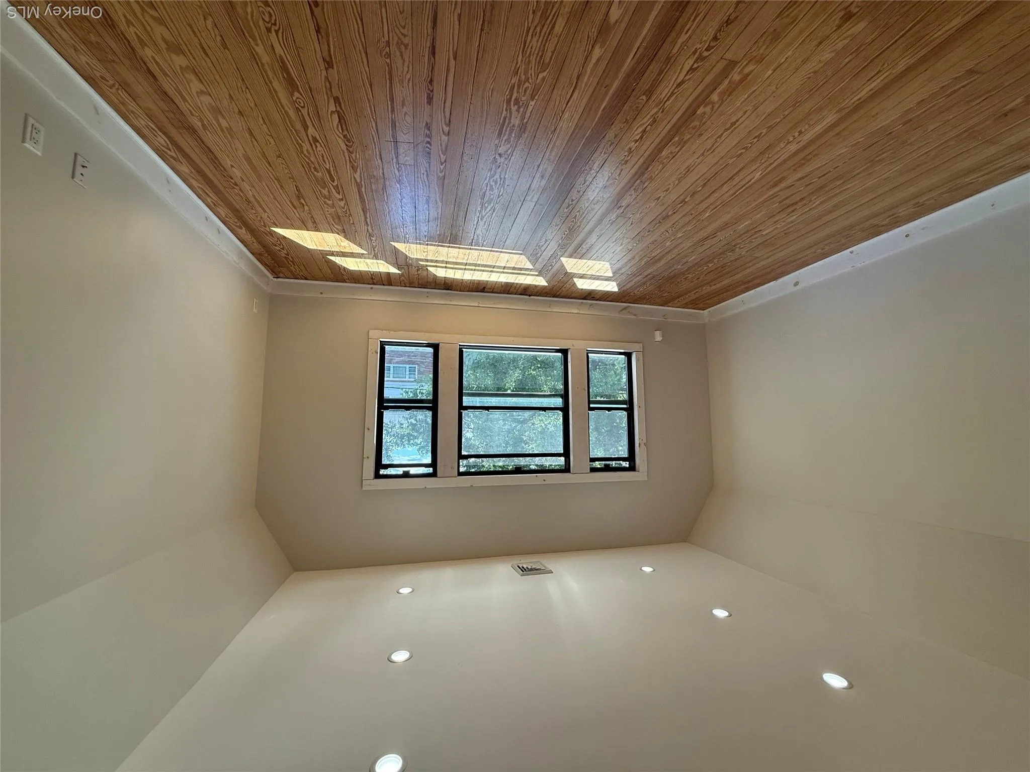 265 Summit Avenue, Mount Vernon, NY, 2 Bedroom Bedrooms, 5 Room Rooms,1 BathroomBathrooms,Residential Lease,For Rent,Summit,0,1042607 265 Summit Avenue, Mount Vernon, NY, 2 Bedroom Bedrooms, 5 Room Rooms,1 BathroomBathrooms,Residential Lease,For Rent,Summit,0,1042607