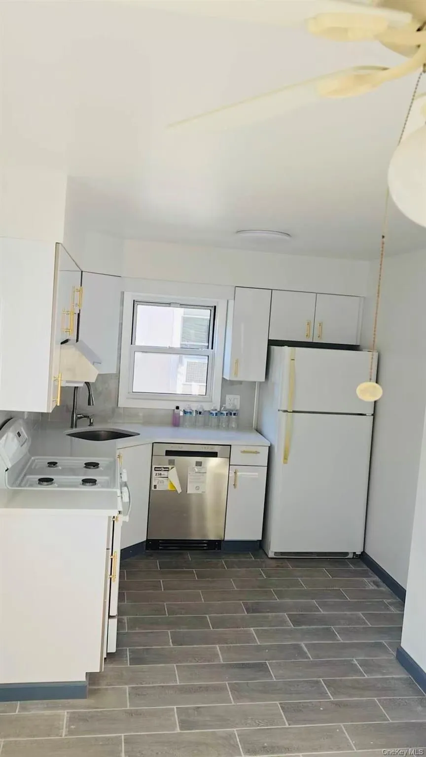 22 Pansy Avenue, Hempstead, NY, 3 Bedrooms Bedrooms, 6 Rooms Rooms,2 BathroomsBathrooms,Residential Lease,For Rent,Pansy,0,1042613 22 Pansy Avenue, Hempstead, NY, 3 Bedrooms Bedrooms, 6 Rooms Rooms,2 BathroomsBathrooms,Residential Lease,For Rent,Pansy,0,1042613