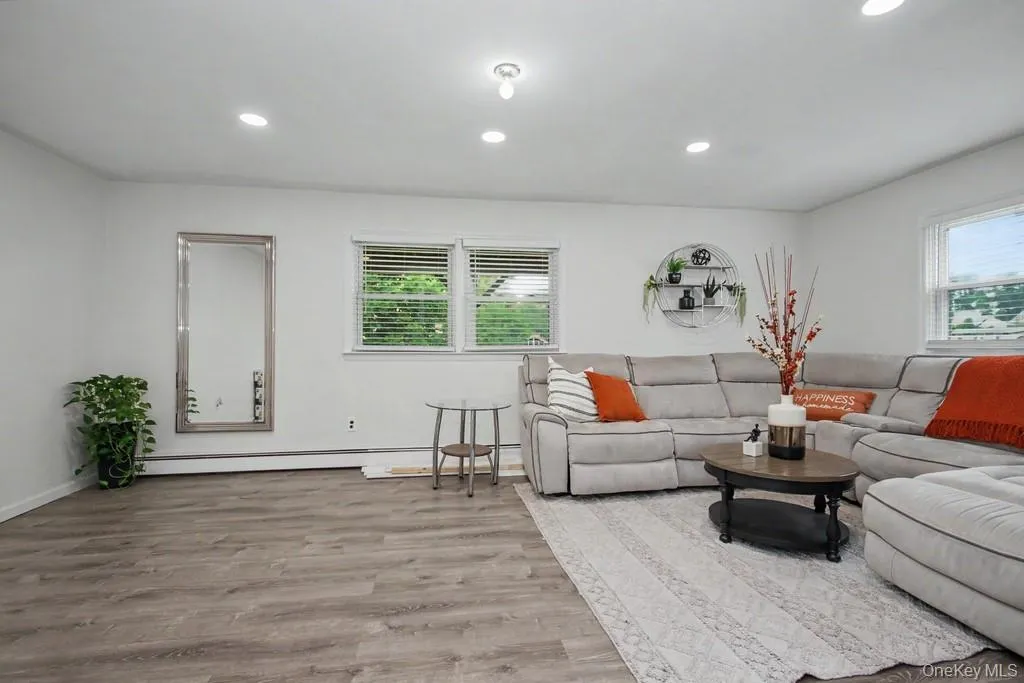 167 Kings Ferry Road, Cortlandt, NY, 4 Bedrooms Bedrooms, 13 Rooms Rooms,2 BathroomsBathrooms,Residential,For Rent,Kings Ferry,0,1042614 167 Kings Ferry Road, Cortlandt, NY, 4 Bedrooms Bedrooms, 13 Rooms Rooms,2 BathroomsBathrooms,Residential,For Rent,Kings Ferry,0,1042614