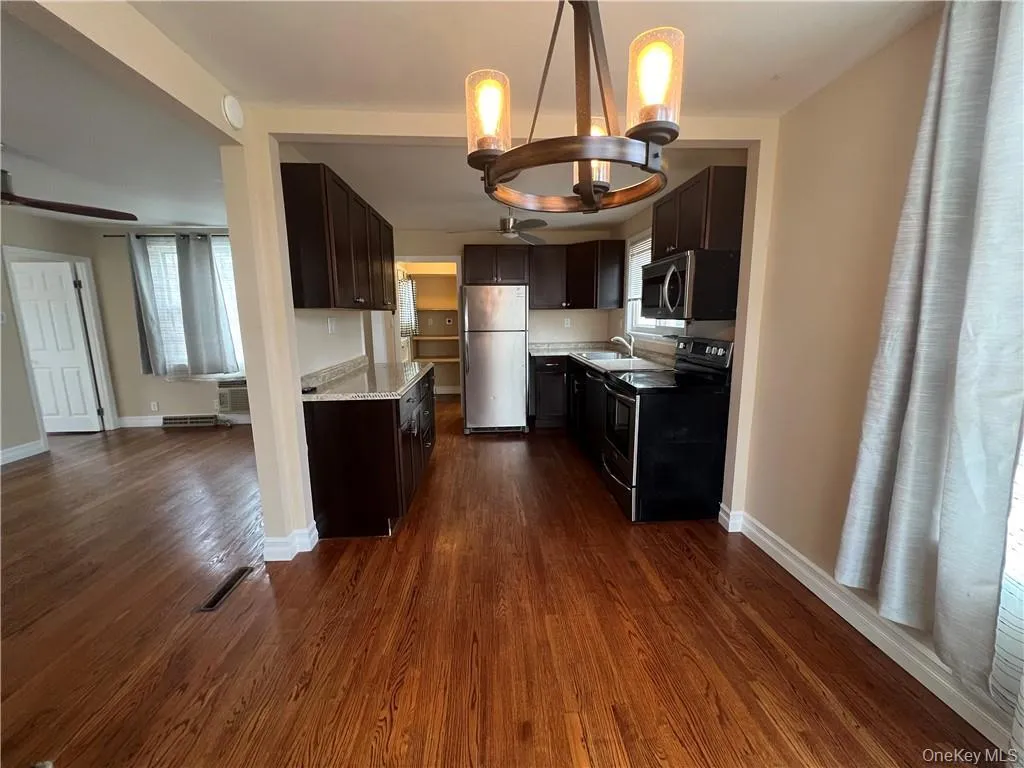 3180 Lincoln Drive, Yorktown, NY, 2 Bedrooms Bedrooms, 4 Rooms Rooms,1 BathroomBathrooms,Residential Lease,For Rent,Lincoln,0,1042616 3180 Lincoln Drive, Yorktown, NY, 2 Bedrooms Bedrooms, 4 Rooms Rooms,1 BathroomBathrooms,Residential Lease,For Rent,Lincoln,0,1042616