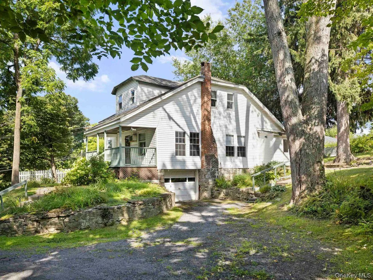 1 Jackman Street, Lloyd, NY, 4 Bedrooms Bedrooms, 10 Rooms Rooms,2 BathroomsBathrooms,Residential,For Rent,Jackman,0,1042618 1 Jackman Street, Lloyd, NY, 4 Bedrooms Bedrooms, 10 Rooms Rooms,2 BathroomsBathrooms,Residential,For Rent,Jackman,0,1042618