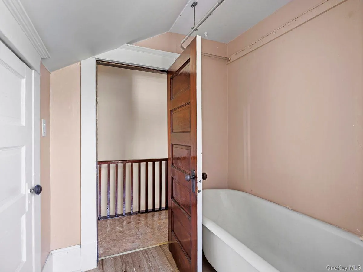 1 Jackman Street, Lloyd, NY, 4 Bedrooms Bedrooms, 10 Rooms Rooms,2 BathroomsBathrooms,Residential,For Rent,Jackman,0,1042618 1 Jackman Street, Lloyd, NY, 4 Bedrooms Bedrooms, 10 Rooms Rooms,2 BathroomsBathrooms,Residential,For Rent,Jackman,0,1042618