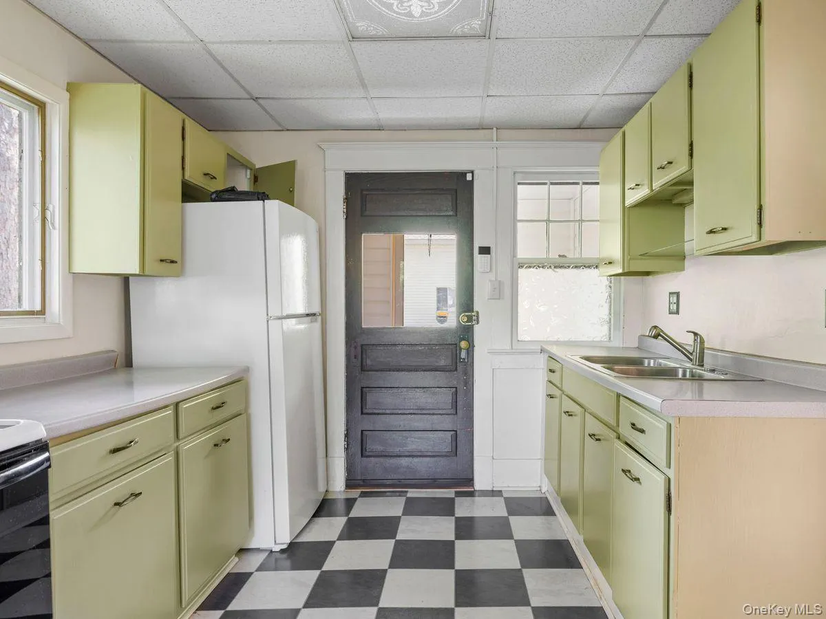 1 Jackman Street, Lloyd, NY, 4 Bedrooms Bedrooms, 10 Rooms Rooms,2 BathroomsBathrooms,Residential,For Rent,Jackman,0,1042618 1 Jackman Street, Lloyd, NY, 4 Bedrooms Bedrooms, 10 Rooms Rooms,2 BathroomsBathrooms,Residential,For Rent,Jackman,0,1042618