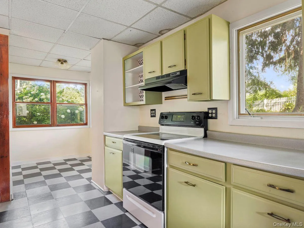 1 Jackman Street, Lloyd, NY, 4 Bedrooms Bedrooms, 10 Rooms Rooms,2 BathroomsBathrooms,Residential,For Rent,Jackman,0,1042618 1 Jackman Street, Lloyd, NY, 4 Bedrooms Bedrooms, 10 Rooms Rooms,2 BathroomsBathrooms,Residential,For Rent,Jackman,0,1042618