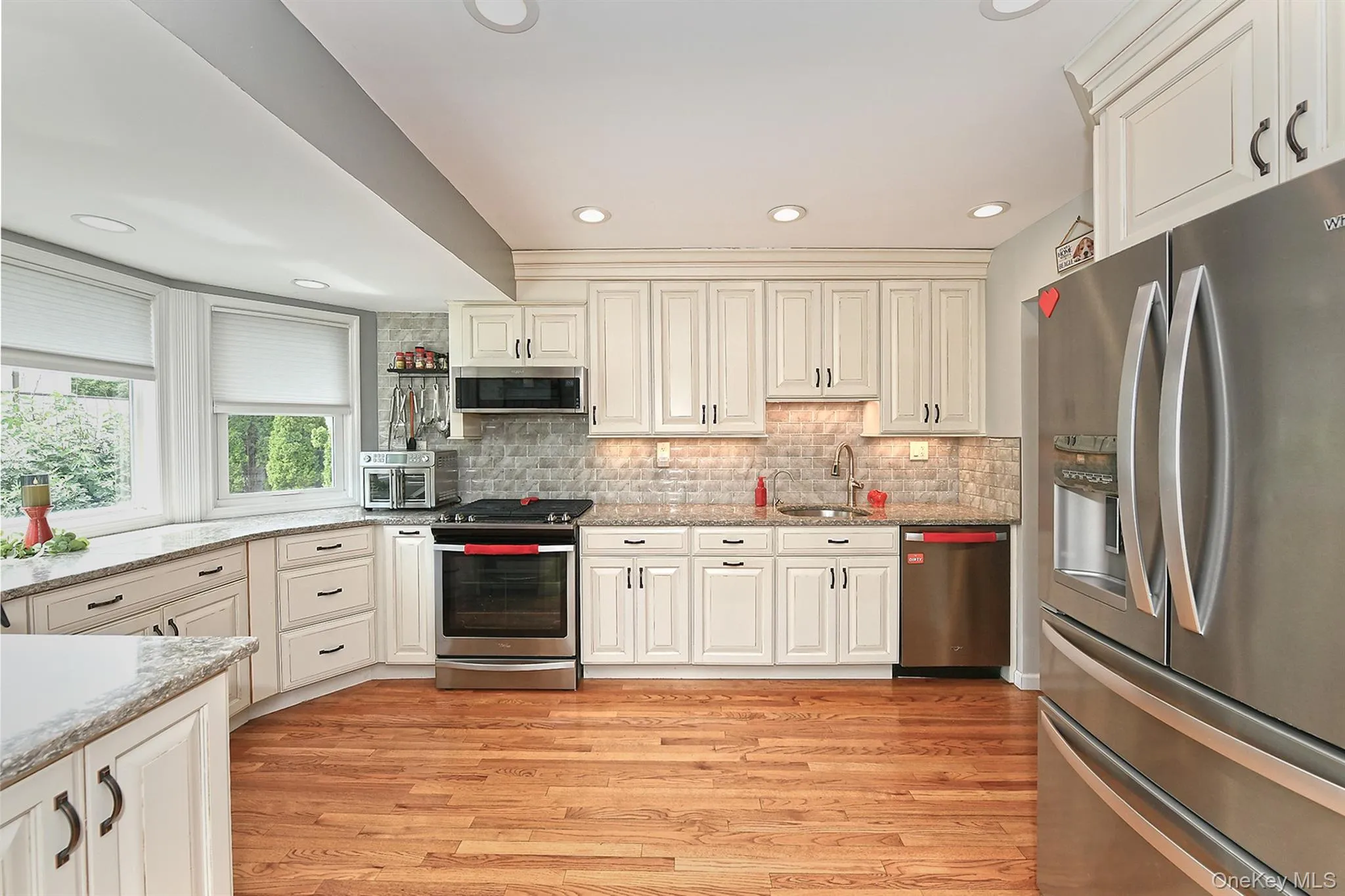 4039 Hahn Avenue, Oyster Bay, NY, 3 Bedrooms Bedrooms, 6 Rooms Rooms,2 BathroomsBathrooms,Residential,For Rent,Hahn,0,1042620 4039 Hahn Avenue, Oyster Bay, NY, 3 Bedrooms Bedrooms, 6 Rooms Rooms,2 BathroomsBathrooms,Residential,For Rent,Hahn,0,1042620