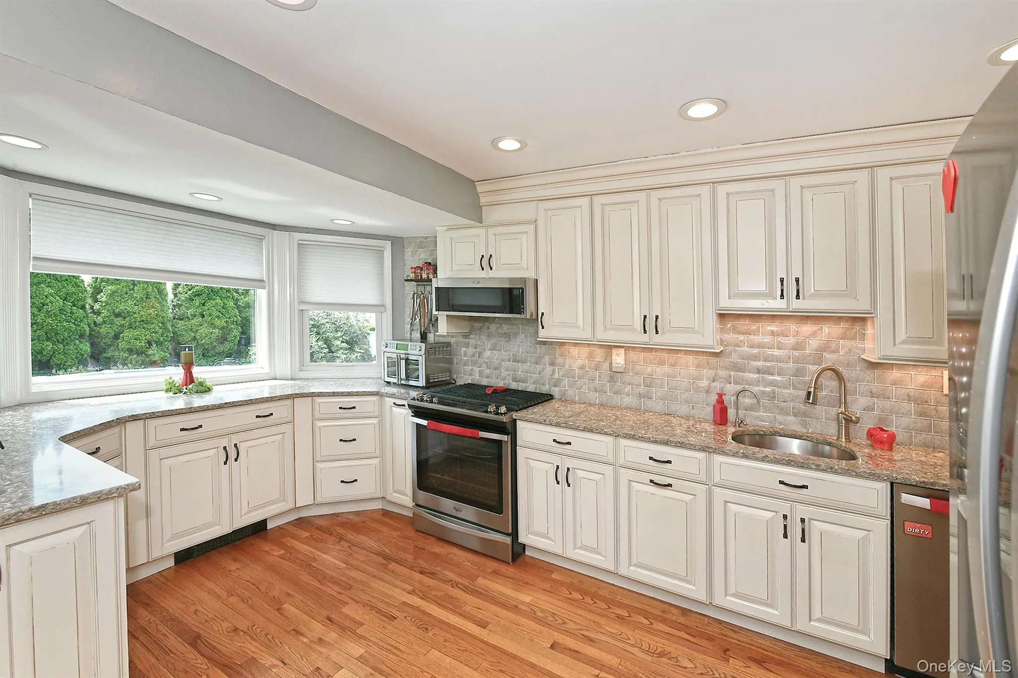 4039 Hahn Avenue, Oyster Bay, NY, 3 Bedrooms Bedrooms, 6 Rooms Rooms,2 BathroomsBathrooms,Residential,For Rent,Hahn,0,1042620 4039 Hahn Avenue, Oyster Bay, NY, 3 Bedrooms Bedrooms, 6 Rooms Rooms,2 BathroomsBathrooms,Residential,For Rent,Hahn,0,1042620