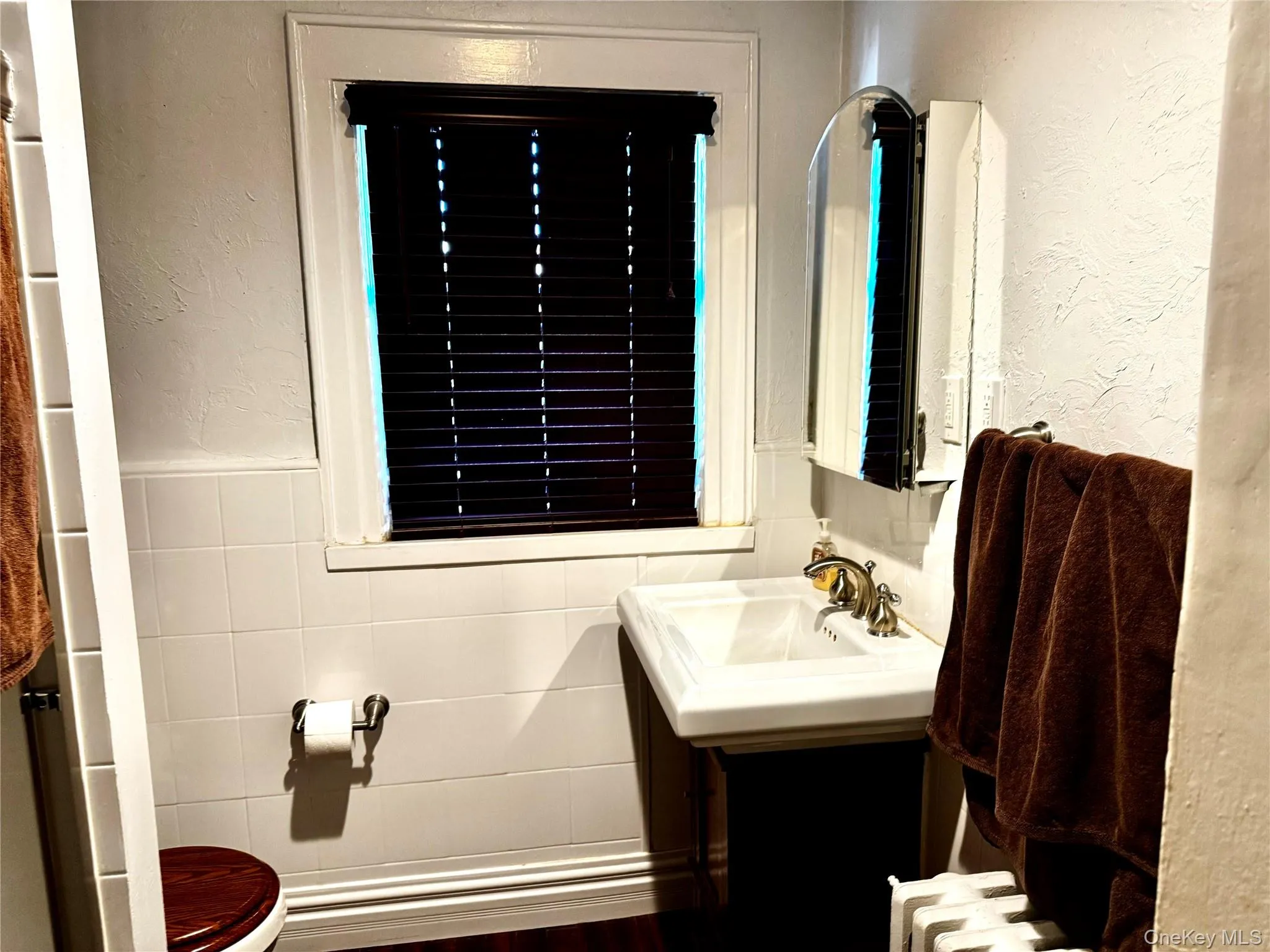 3929 Merrick Road, Hempstead, NY, 3 Bedroom Bedrooms, 7 Room Rooms,1 BathroomBathrooms,Residential Lease,For Rent,Merrick,0,1042621 3929 Merrick Road, Hempstead, NY, 3 Bedroom Bedrooms, 7 Room Rooms,1 BathroomBathrooms,Residential Lease,For Rent,Merrick,0,1042621