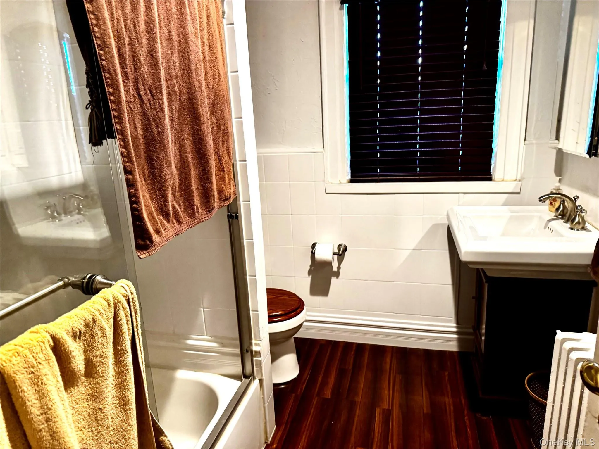 3929 Merrick Road, Hempstead, NY, 3 Bedroom Bedrooms, 7 Room Rooms,1 BathroomBathrooms,Residential Lease,For Rent,Merrick,0,1042621 3929 Merrick Road, Hempstead, NY, 3 Bedroom Bedrooms, 7 Room Rooms,1 BathroomBathrooms,Residential Lease,For Rent,Merrick,0,1042621