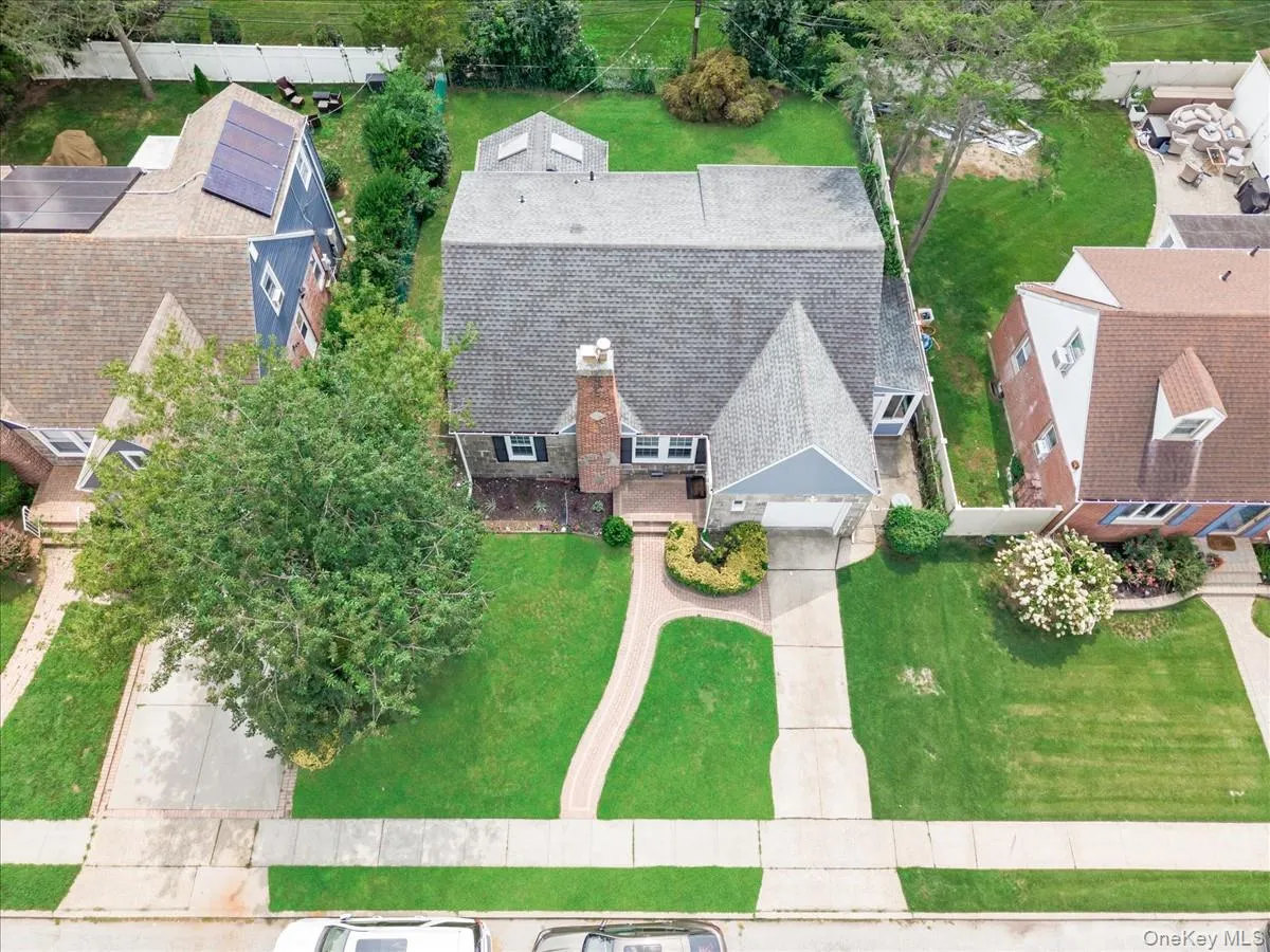 596 Terrace Place, Hempstead, NY, 6 Bedrooms Bedrooms, 9 Rooms Rooms,3 BathroomsBathrooms,Residential,For Rent,Terrace,0,1042629 596 Terrace Place, Hempstead, NY, 6 Bedrooms Bedrooms, 9 Rooms Rooms,3 BathroomsBathrooms,Residential,For Rent,Terrace,0,1042629