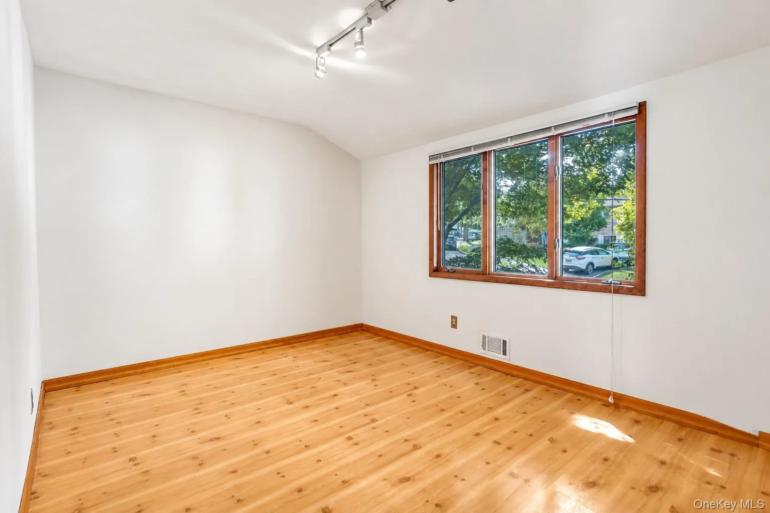 34 Penny Drive, Huntington, NY, 3 Bedrooms Bedrooms, 7 Rooms Rooms,2 BathroomsBathrooms,Residential,For Rent,Penny,0,1042631 34 Penny Drive, Huntington, NY, 3 Bedrooms Bedrooms, 7 Rooms Rooms,2 BathroomsBathrooms,Residential,For Rent,Penny,0,1042631