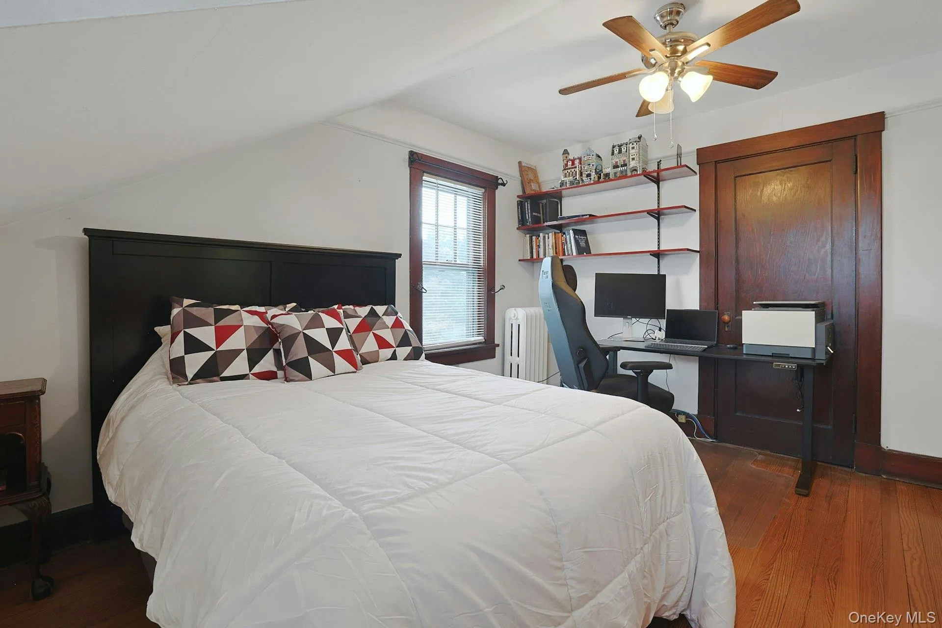 Comfortable second bedroom with room for a dedicated desk or study area. Comfortable second bedroom with room for a dedicated desk or study area.