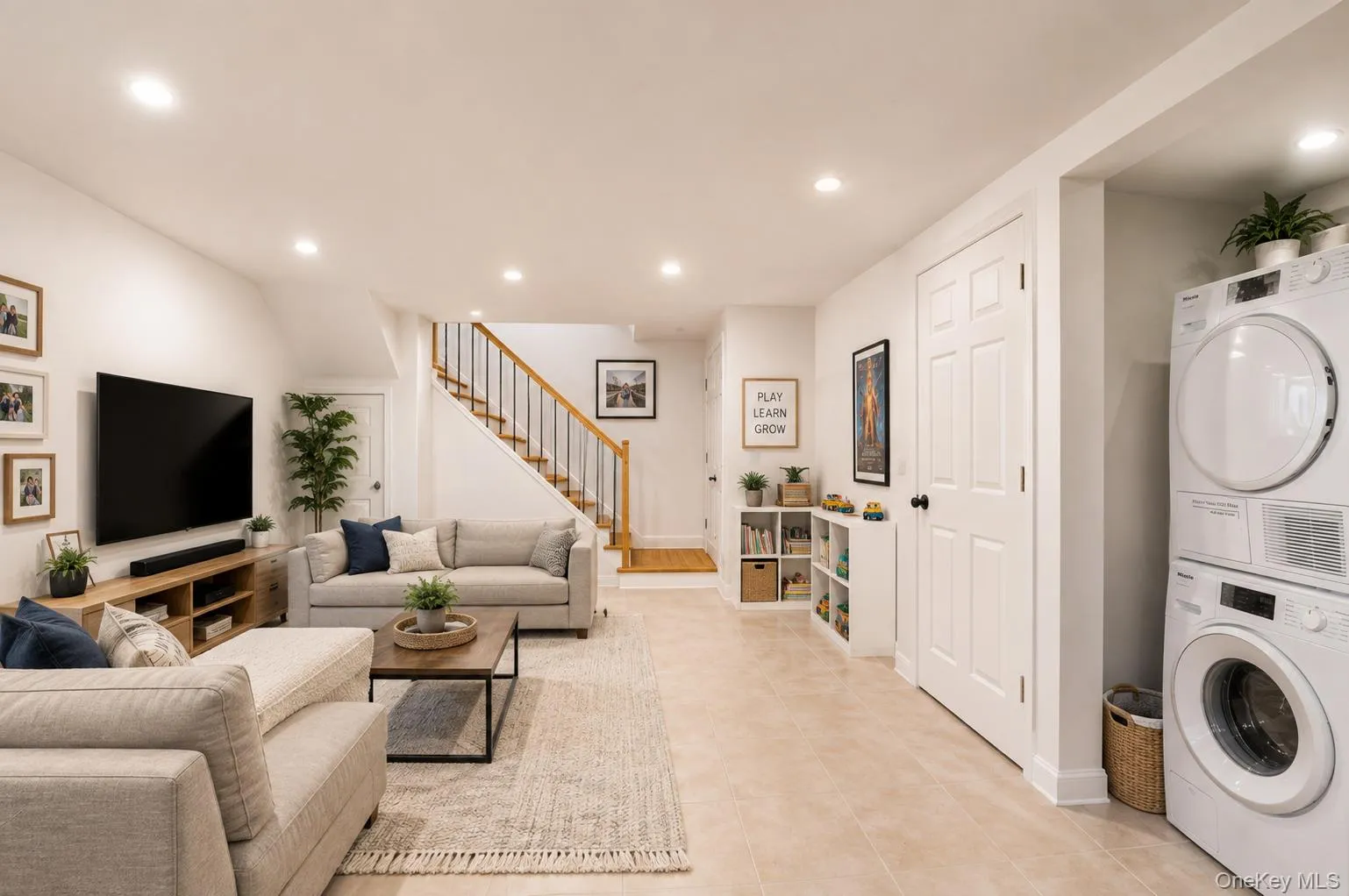 40-38 194th Street, New York, NY, 1 Bedroom Bedrooms, 4 Rooms Rooms,2 BathroomsBathrooms,Residential,For Rent,194th,0,1042638 40-38 194th Street, New York, NY, 1 Bedroom Bedrooms, 4 Rooms Rooms,2 BathroomsBathrooms,Residential,For Rent,194th,0,1042638