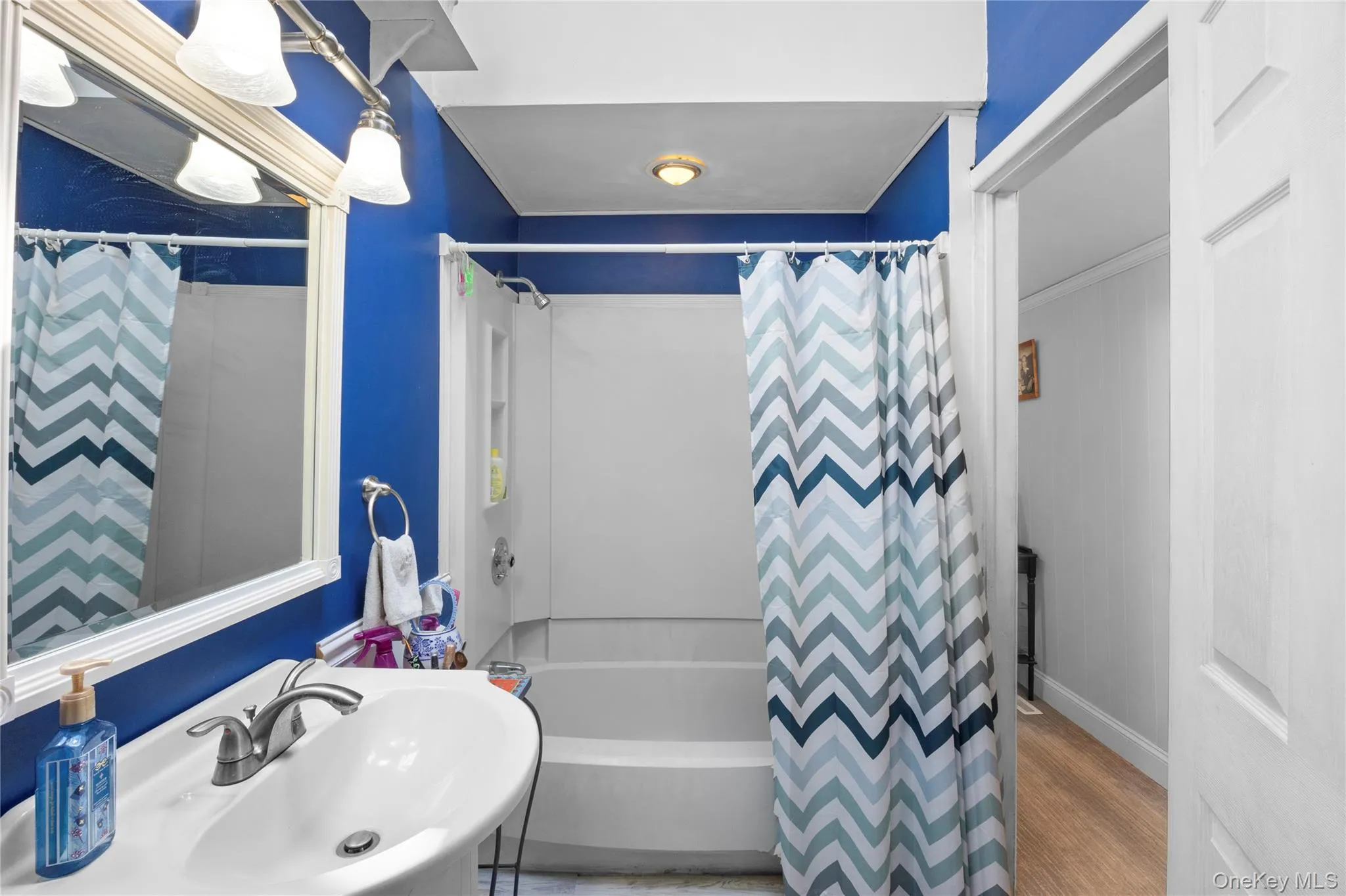 3 Lane M, Huntington, NY, 3 Bedrooms Bedrooms, 8 Rooms Rooms,2 BathroomsBathrooms,Residential,For Rent,Lane M,0,1042639 3 Lane M, Huntington, NY, 3 Bedrooms Bedrooms, 8 Rooms Rooms,2 BathroomsBathrooms,Residential,For Rent,Lane M,0,1042639