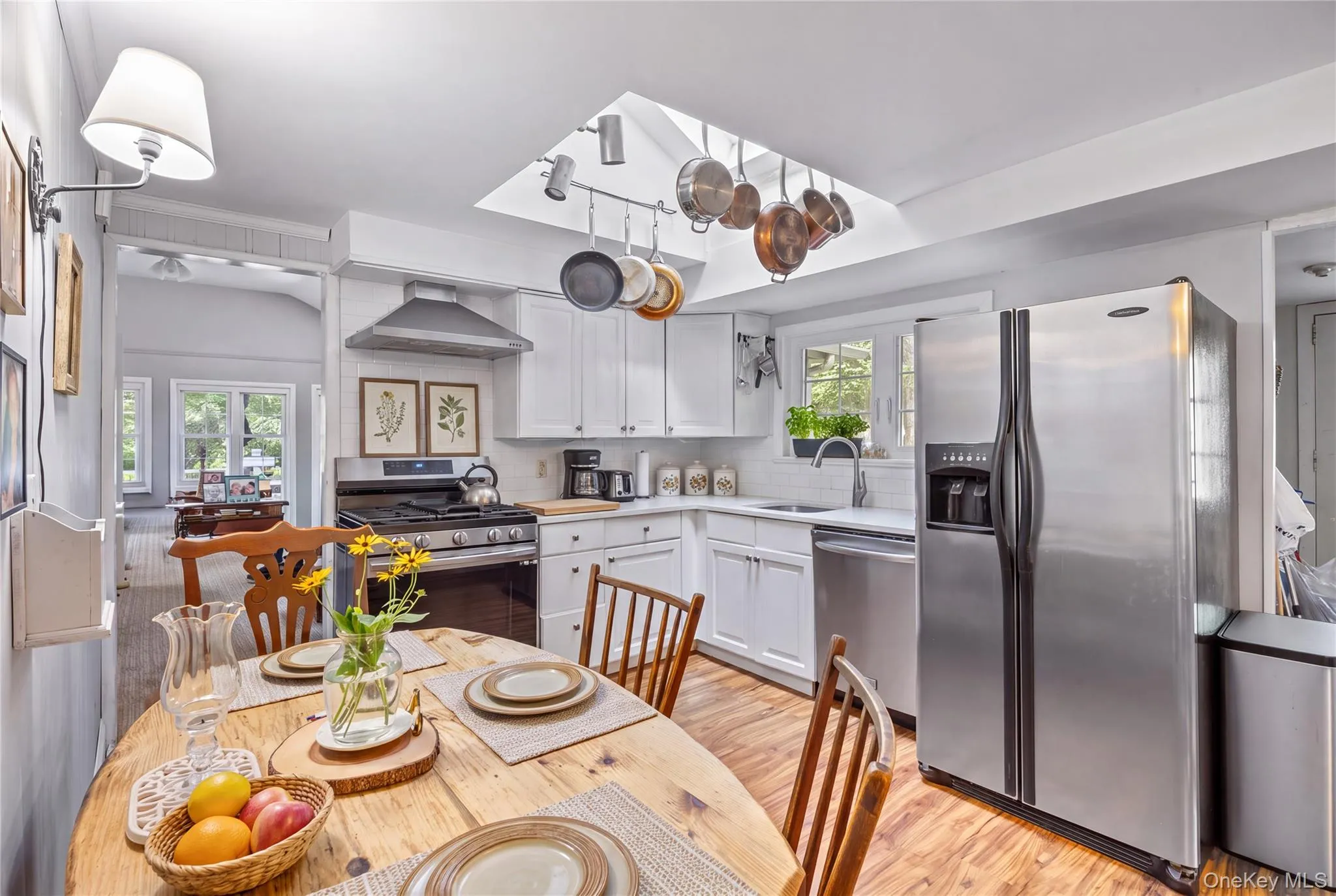 3 Lane M, Huntington, NY, 3 Bedrooms Bedrooms, 8 Rooms Rooms,2 BathroomsBathrooms,Residential,For Rent,Lane M,0,1042639 3 Lane M, Huntington, NY, 3 Bedrooms Bedrooms, 8 Rooms Rooms,2 BathroomsBathrooms,Residential,For Rent,Lane M,0,1042639