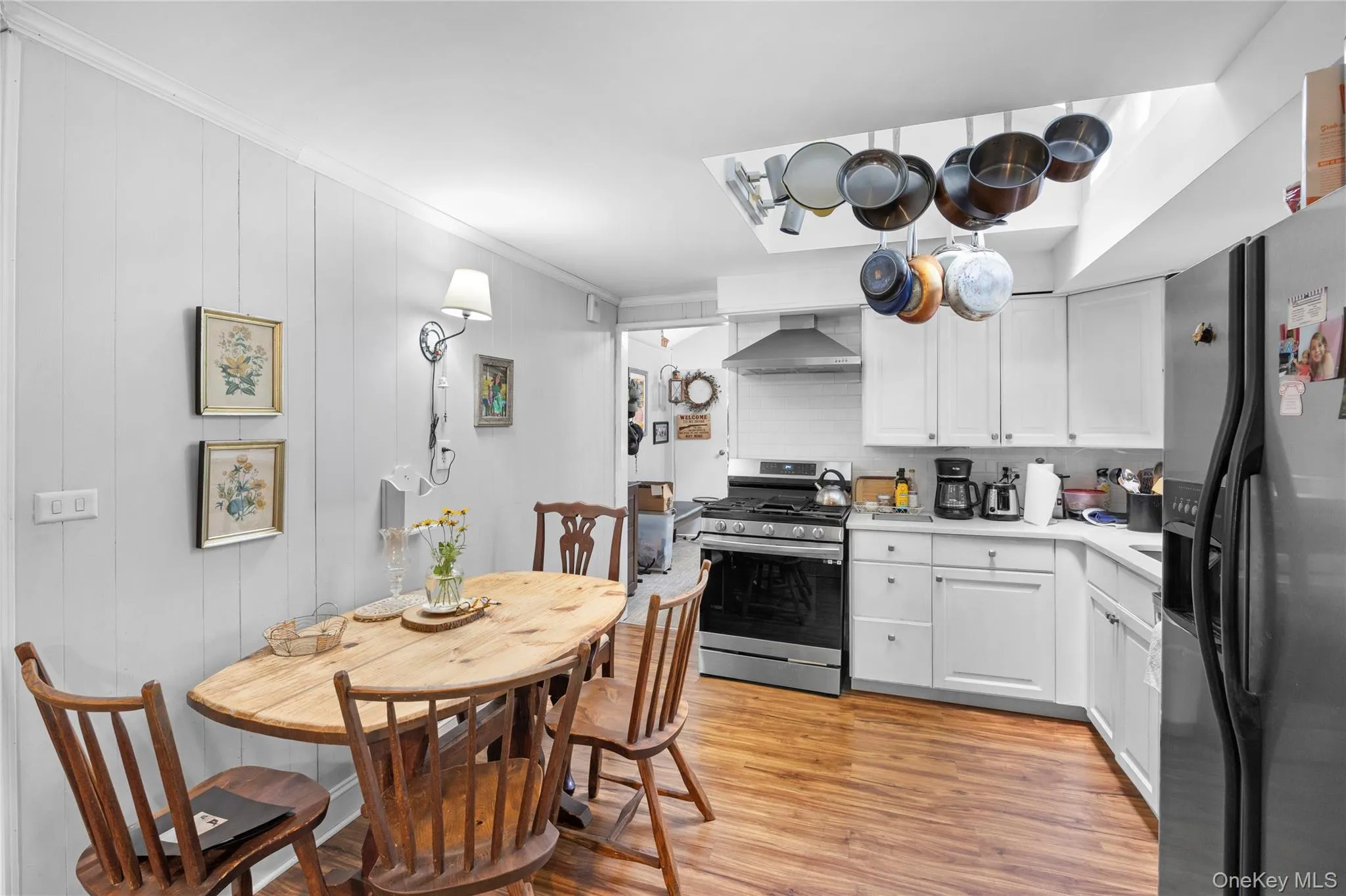 3 Lane M, Huntington, NY, 3 Bedrooms Bedrooms, 8 Rooms Rooms,2 BathroomsBathrooms,Residential,For Rent,Lane M,0,1042639 3 Lane M, Huntington, NY, 3 Bedrooms Bedrooms, 8 Rooms Rooms,2 BathroomsBathrooms,Residential,For Rent,Lane M,0,1042639