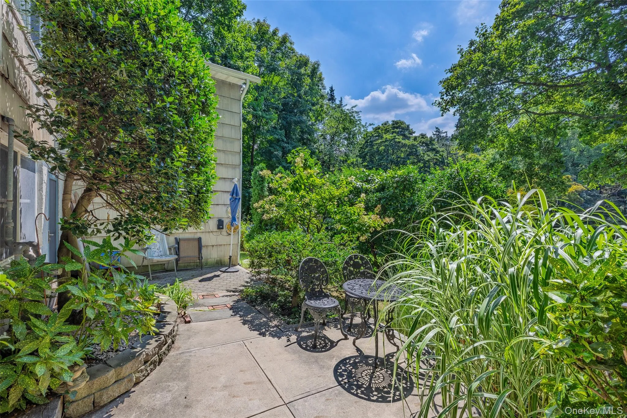 3 Lane M, Huntington, NY, 3 Bedrooms Bedrooms, 8 Rooms Rooms,2 BathroomsBathrooms,Residential,For Rent,Lane M,0,1042639 3 Lane M, Huntington, NY, 3 Bedrooms Bedrooms, 8 Rooms Rooms,2 BathroomsBathrooms,Residential,For Rent,Lane M,0,1042639