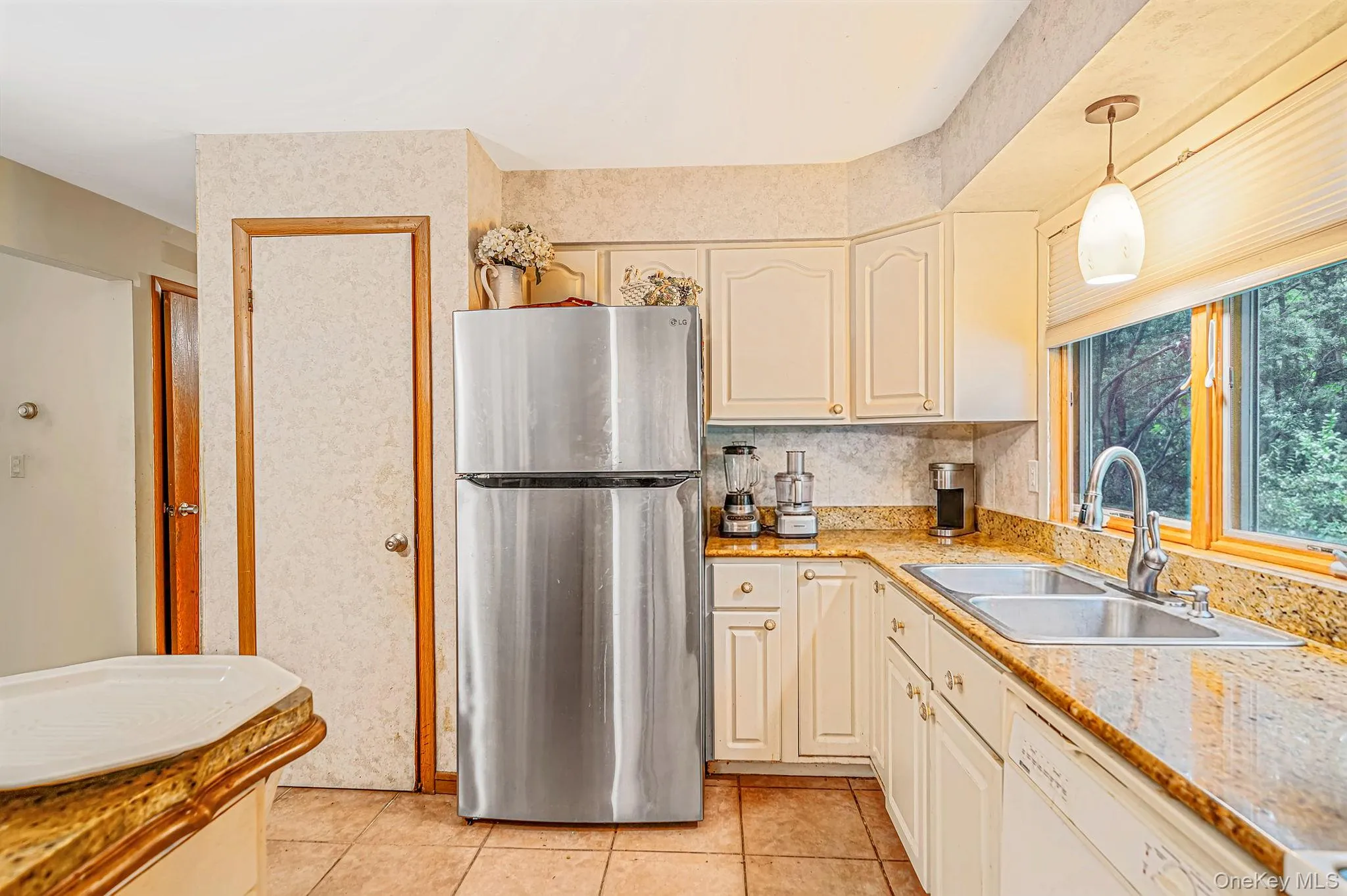 107 Farm Drive, Huntington, NY, 3 Bedrooms Bedrooms, 5 Rooms Rooms,2 BathroomsBathrooms,Residential,For Rent,Farm,0,1042649 107 Farm Drive, Huntington, NY, 3 Bedrooms Bedrooms, 5 Rooms Rooms,2 BathroomsBathrooms,Residential,For Rent,Farm,0,1042649