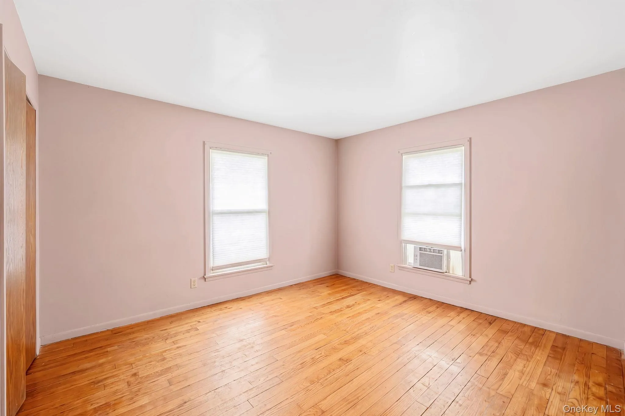 107 Farm Drive, Huntington, NY, 3 Bedrooms Bedrooms, 5 Rooms Rooms,2 BathroomsBathrooms,Residential,For Rent,Farm,0,1042649 107 Farm Drive, Huntington, NY, 3 Bedrooms Bedrooms, 5 Rooms Rooms,2 BathroomsBathrooms,Residential,For Rent,Farm,0,1042649