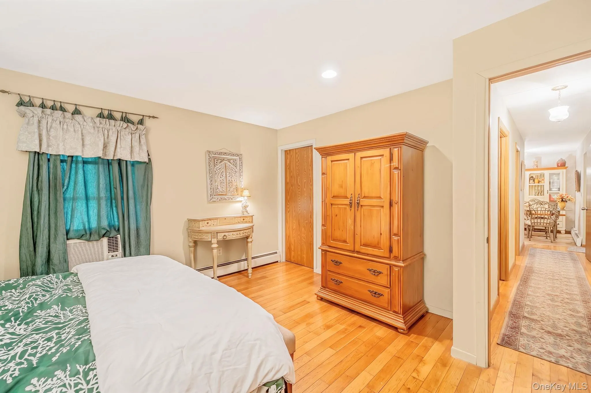 107 Farm Drive, Huntington, NY, 3 Bedrooms Bedrooms, 5 Rooms Rooms,2 BathroomsBathrooms,Residential,For Rent,Farm,0,1042649 107 Farm Drive, Huntington, NY, 3 Bedrooms Bedrooms, 5 Rooms Rooms,2 BathroomsBathrooms,Residential,For Rent,Farm,0,1042649