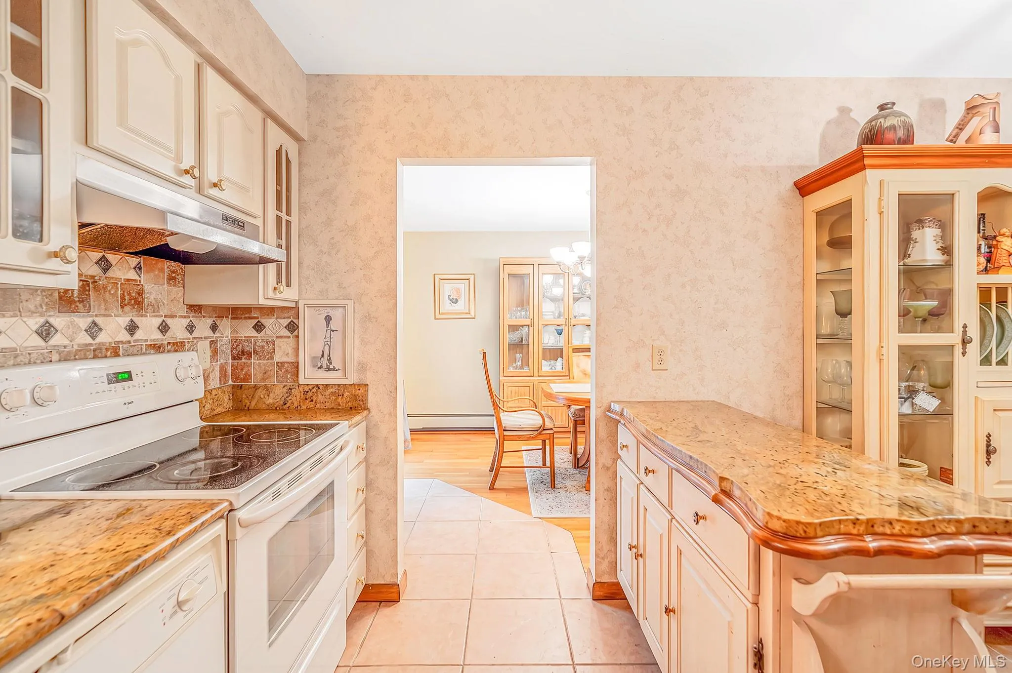 107 Farm Drive, Huntington, NY, 3 Bedrooms Bedrooms, 5 Rooms Rooms,2 BathroomsBathrooms,Residential,For Rent,Farm,0,1042649 107 Farm Drive, Huntington, NY, 3 Bedrooms Bedrooms, 5 Rooms Rooms,2 BathroomsBathrooms,Residential,For Rent,Farm,0,1042649