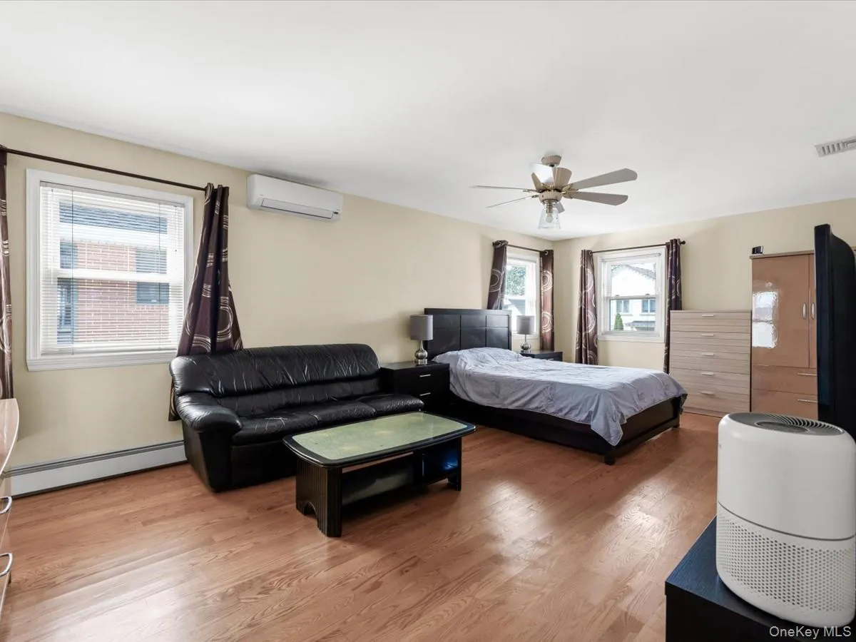 7307 185th Street, New York, NY, 4 Bedrooms Bedrooms, 10 Rooms Rooms,4 BathroomsBathrooms,Residential,For Rent,185th,0,1042651 7307 185th Street, New York, NY, 4 Bedrooms Bedrooms, 10 Rooms Rooms,4 BathroomsBathrooms,Residential,For Rent,185th,0,1042651