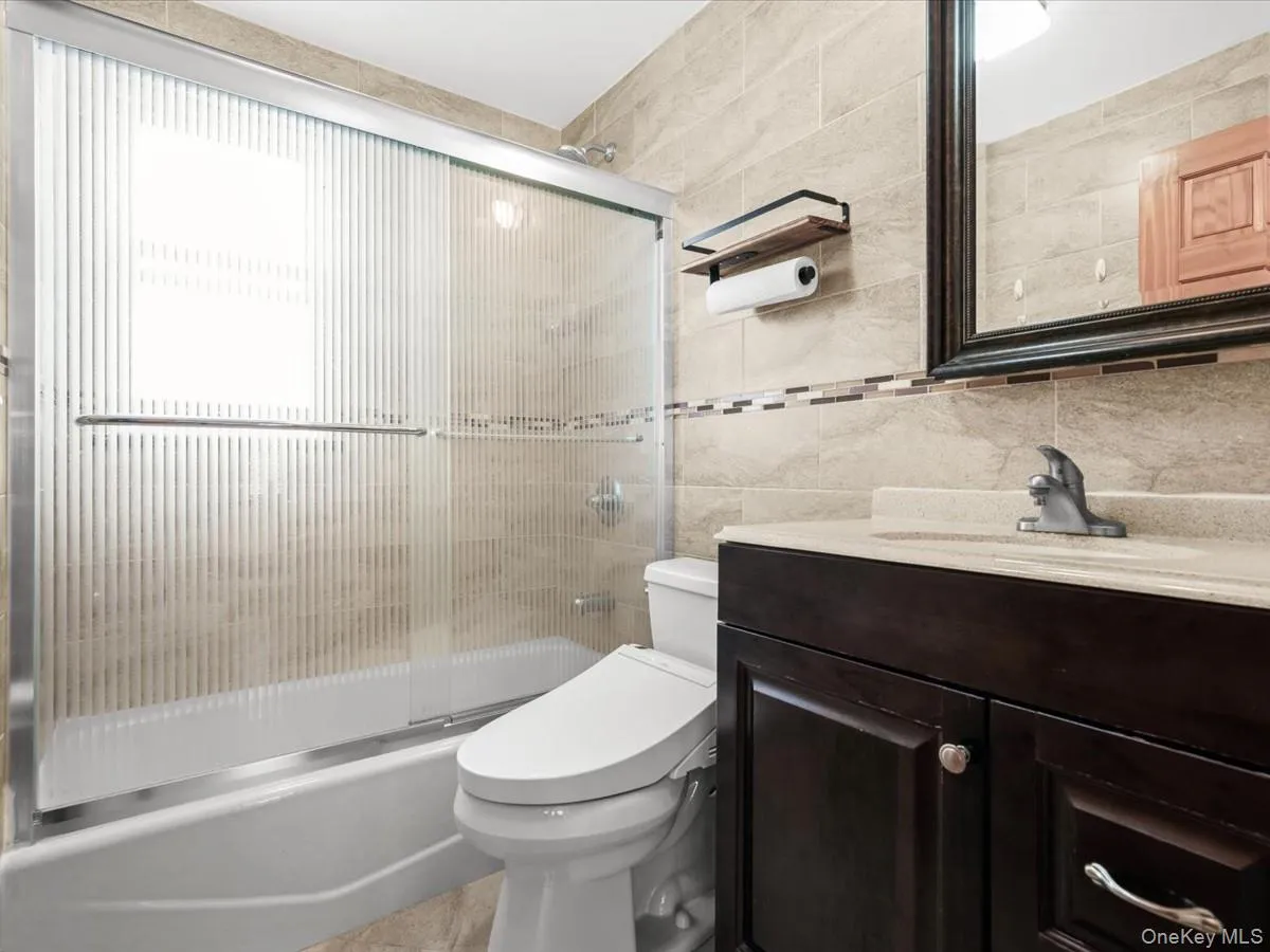 7307 185th Street, New York, NY, 4 Bedrooms Bedrooms, 10 Rooms Rooms,4 BathroomsBathrooms,Residential,For Rent,185th,0,1042651 7307 185th Street, New York, NY, 4 Bedrooms Bedrooms, 10 Rooms Rooms,4 BathroomsBathrooms,Residential,For Rent,185th,0,1042651