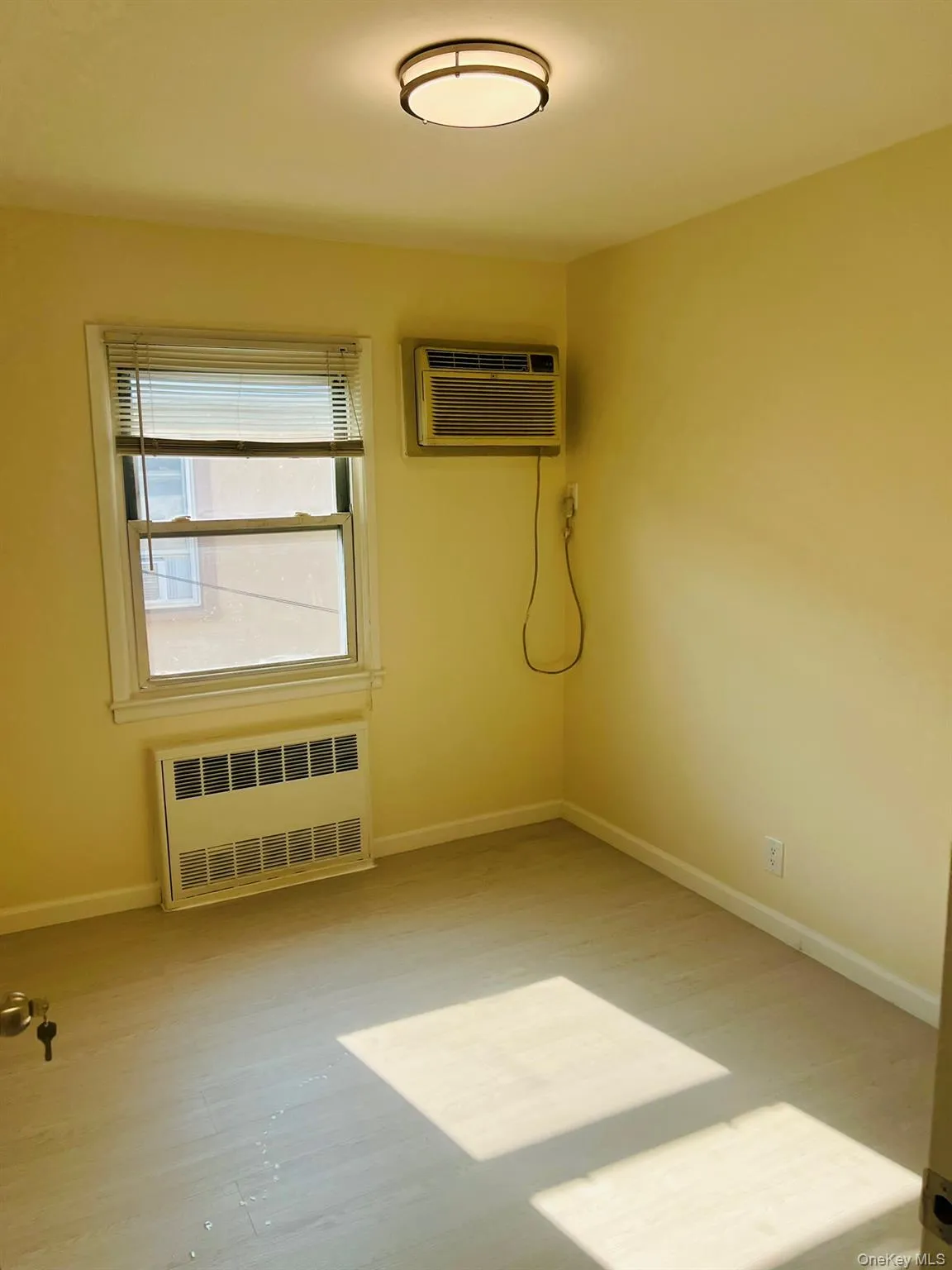 146-18 25th Drive, New York, NY, 3 Bedrooms Bedrooms, 7 Rooms Rooms,1 BathroomBathrooms,Residential Lease,For Rent,25th,0,1042659 146-18 25th Drive, New York, NY, 3 Bedrooms Bedrooms, 7 Rooms Rooms,1 BathroomBathrooms,Residential Lease,For Rent,25th,0,1042659
