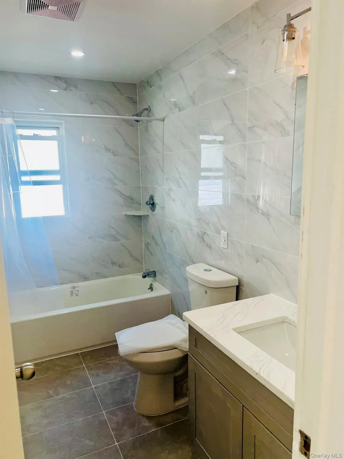 146-18 25th Drive, New York, NY, 3 Bedrooms Bedrooms, 7 Rooms Rooms,1 BathroomBathrooms,Residential Lease,For Rent,25th,0,1042659 146-18 25th Drive, New York, NY, 3 Bedrooms Bedrooms, 7 Rooms Rooms,1 BathroomBathrooms,Residential Lease,For Rent,25th,0,1042659