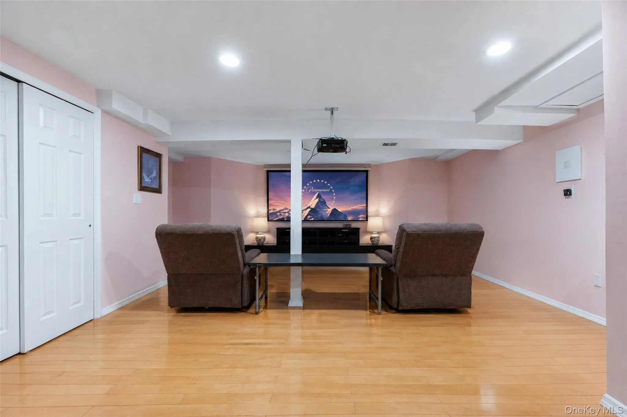 14 Mackay Way, North Hempstead, NY, 4 Bedrooms Bedrooms, 15 Rooms Rooms,2 BathroomsBathrooms,Residential,For Rent,Mackay,0,1042661 14 Mackay Way, North Hempstead, NY, 4 Bedrooms Bedrooms, 15 Rooms Rooms,2 BathroomsBathrooms,Residential,For Rent,Mackay,0,1042661