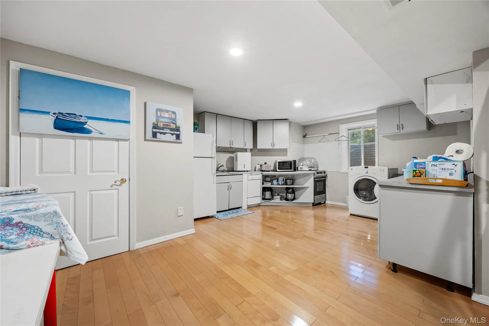 14 Mackay Way, North Hempstead, NY, 4 Bedrooms Bedrooms, 15 Rooms Rooms,2 BathroomsBathrooms,Residential,For Rent,Mackay,0,1042661 14 Mackay Way, North Hempstead, NY, 4 Bedrooms Bedrooms, 15 Rooms Rooms,2 BathroomsBathrooms,Residential,For Rent,Mackay,0,1042661
