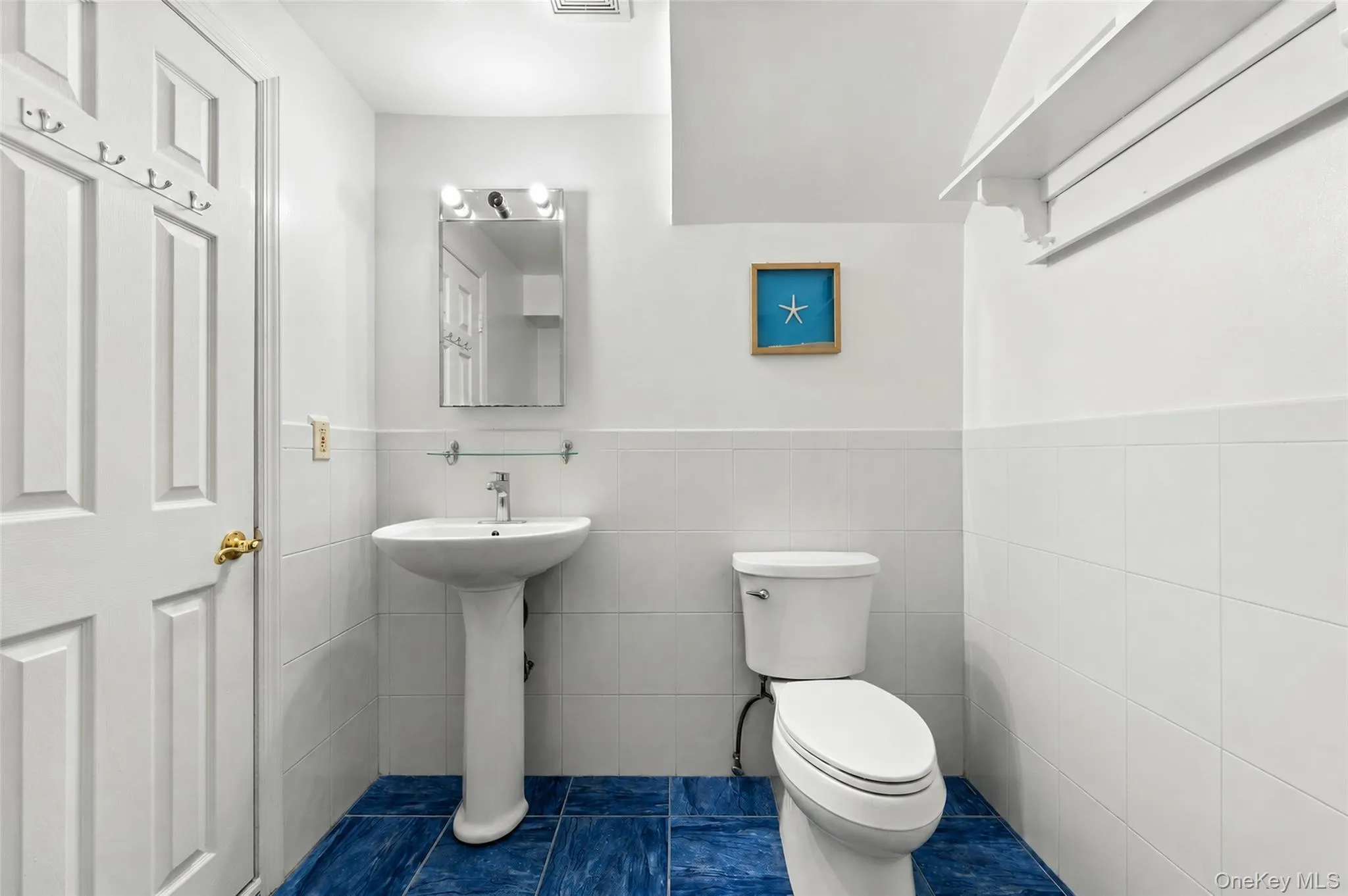 14 Mackay Way, North Hempstead, NY, 4 Bedrooms Bedrooms, 15 Rooms Rooms,2 BathroomsBathrooms,Residential,For Rent,Mackay,0,1042661 14 Mackay Way, North Hempstead, NY, 4 Bedrooms Bedrooms, 15 Rooms Rooms,2 BathroomsBathrooms,Residential,For Rent,Mackay,0,1042661