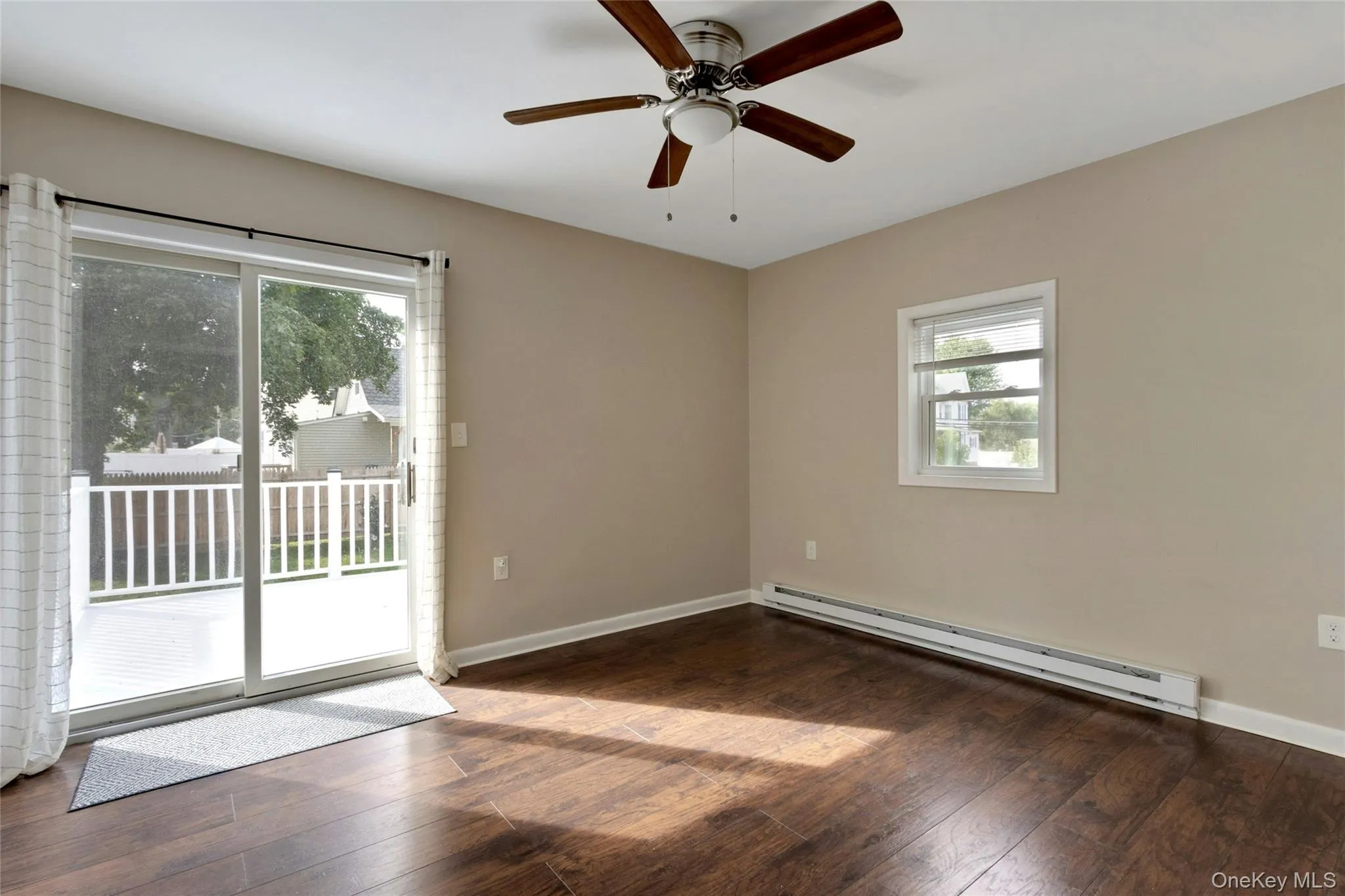 1 Remsen Avenue, Wappinger, NY, 3 Bedrooms Bedrooms, 6 Rooms Rooms,1 BathroomBathrooms,Residential,For Rent,Remsen,0,1042672 1 Remsen Avenue, Wappinger, NY, 3 Bedrooms Bedrooms, 6 Rooms Rooms,1 BathroomBathrooms,Residential,For Rent,Remsen,0,1042672