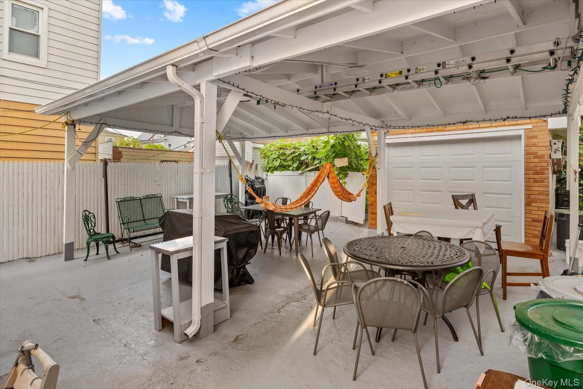 10723 86th Street, New York, NY, 3 Bedrooms Bedrooms, 9 Rooms Rooms,2 BathroomsBathrooms,Residential,For Rent,86th,0,1042674 10723 86th Street, New York, NY, 3 Bedrooms Bedrooms, 9 Rooms Rooms,2 BathroomsBathrooms,Residential,For Rent,86th,0,1042674