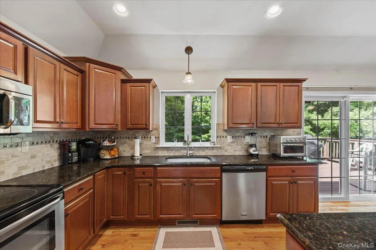 83 Whitford Road, Minisink, NY, 4 Bedrooms Bedrooms, 12 Rooms Rooms,3 BathroomsBathrooms,Residential,For Rent,Whitford,0,1042677 83 Whitford Road, Minisink, NY, 4 Bedrooms Bedrooms, 12 Rooms Rooms,3 BathroomsBathrooms,Residential,For Rent,Whitford,0,1042677