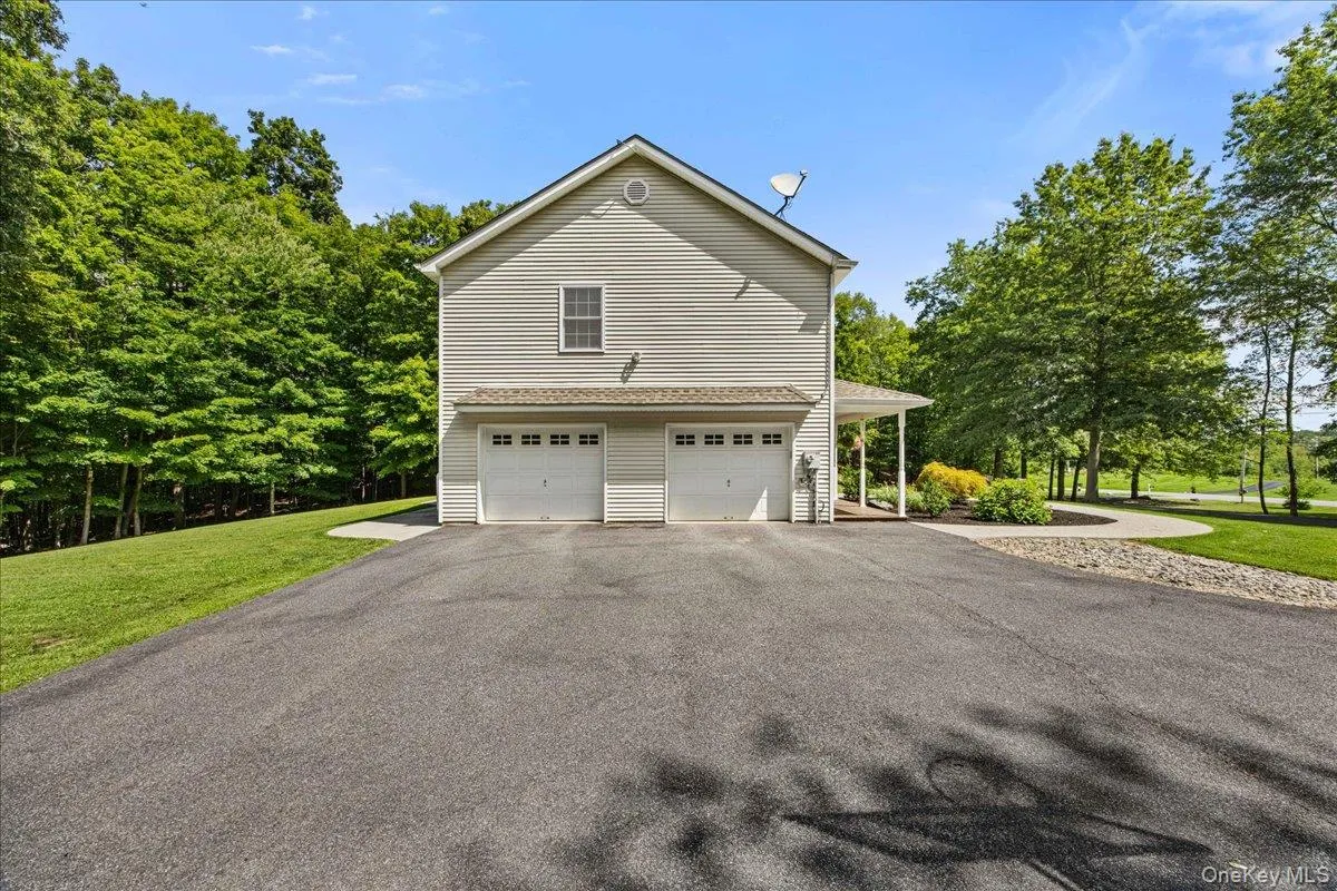 83 Whitford Road, Minisink, NY, 4 Bedrooms Bedrooms, 12 Rooms Rooms,3 BathroomsBathrooms,Residential,For Rent,Whitford,0,1042677 83 Whitford Road, Minisink, NY, 4 Bedrooms Bedrooms, 12 Rooms Rooms,3 BathroomsBathrooms,Residential,For Rent,Whitford,0,1042677