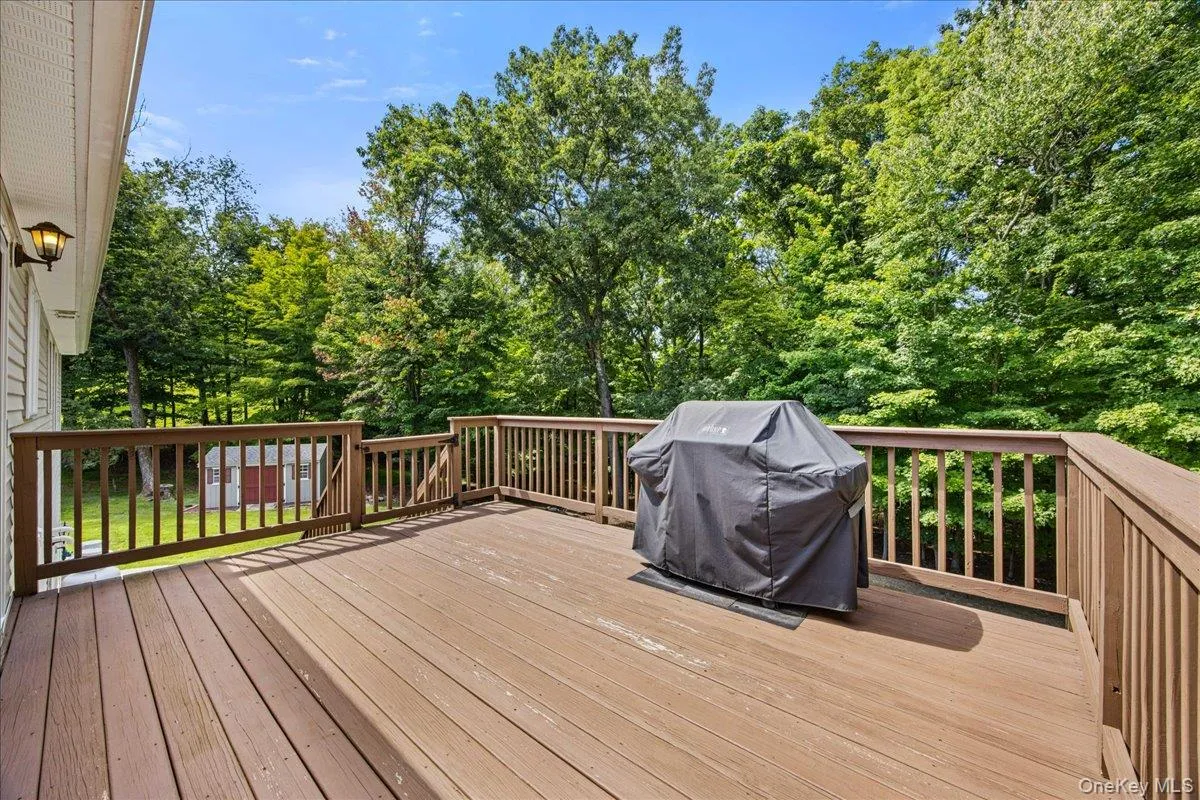 A perfect place to entertain. A perfect place to entertain.